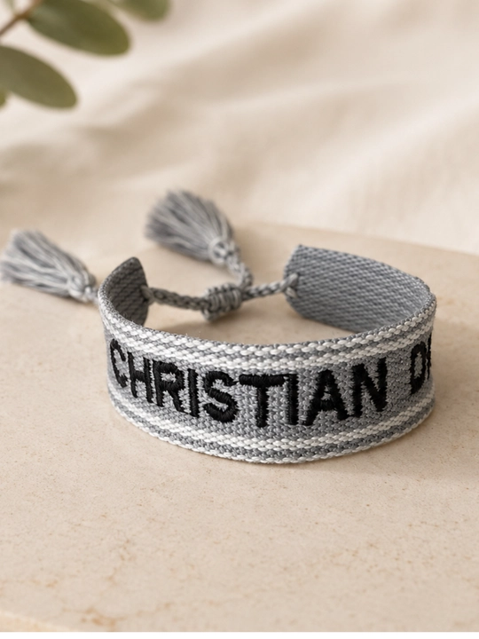 Браслет Christian Dior – отличный подарок для женщин и девушек