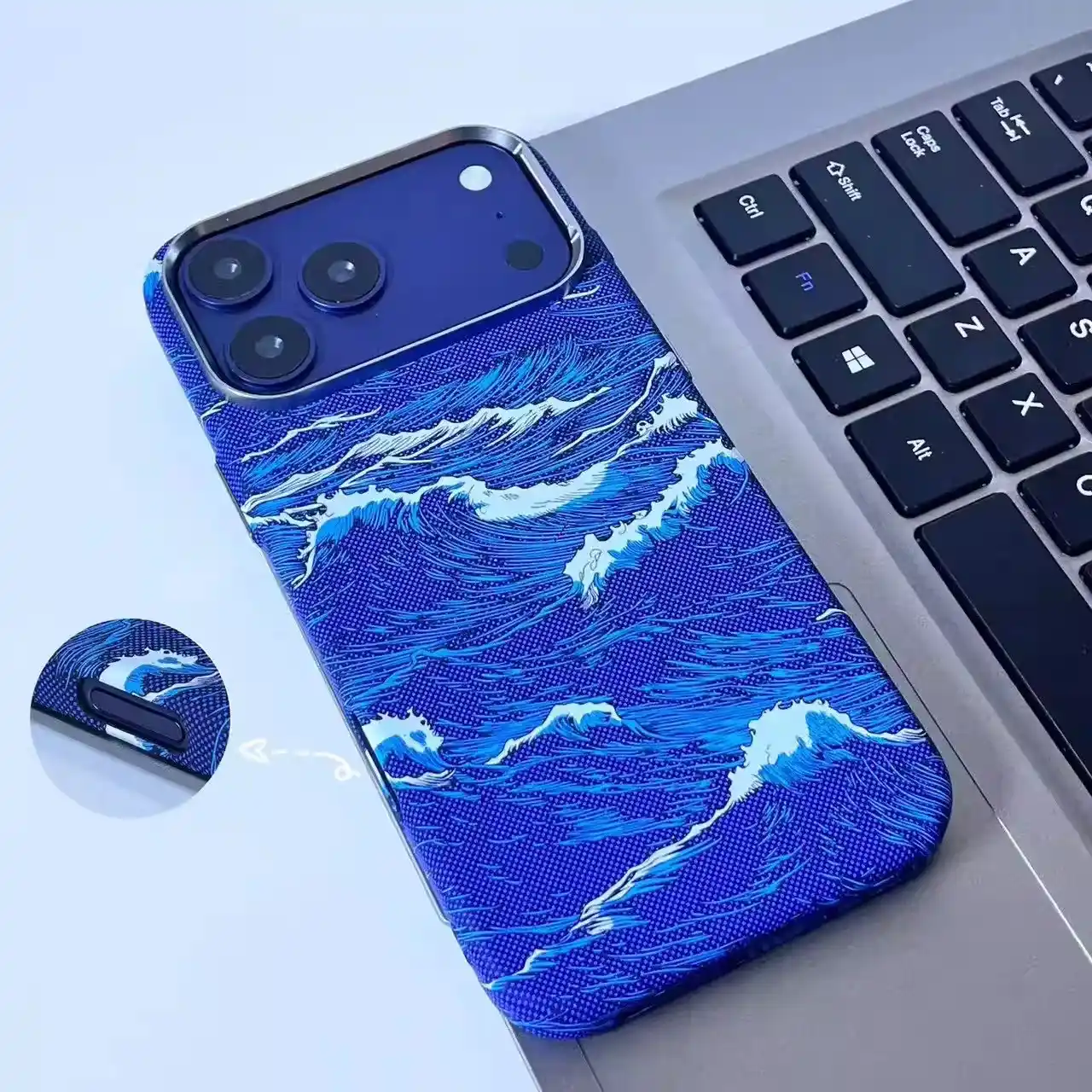 Чехол Luxo Karbon с волнистым морским декором для iPhone 11–17 Pro, Pro Max, Air