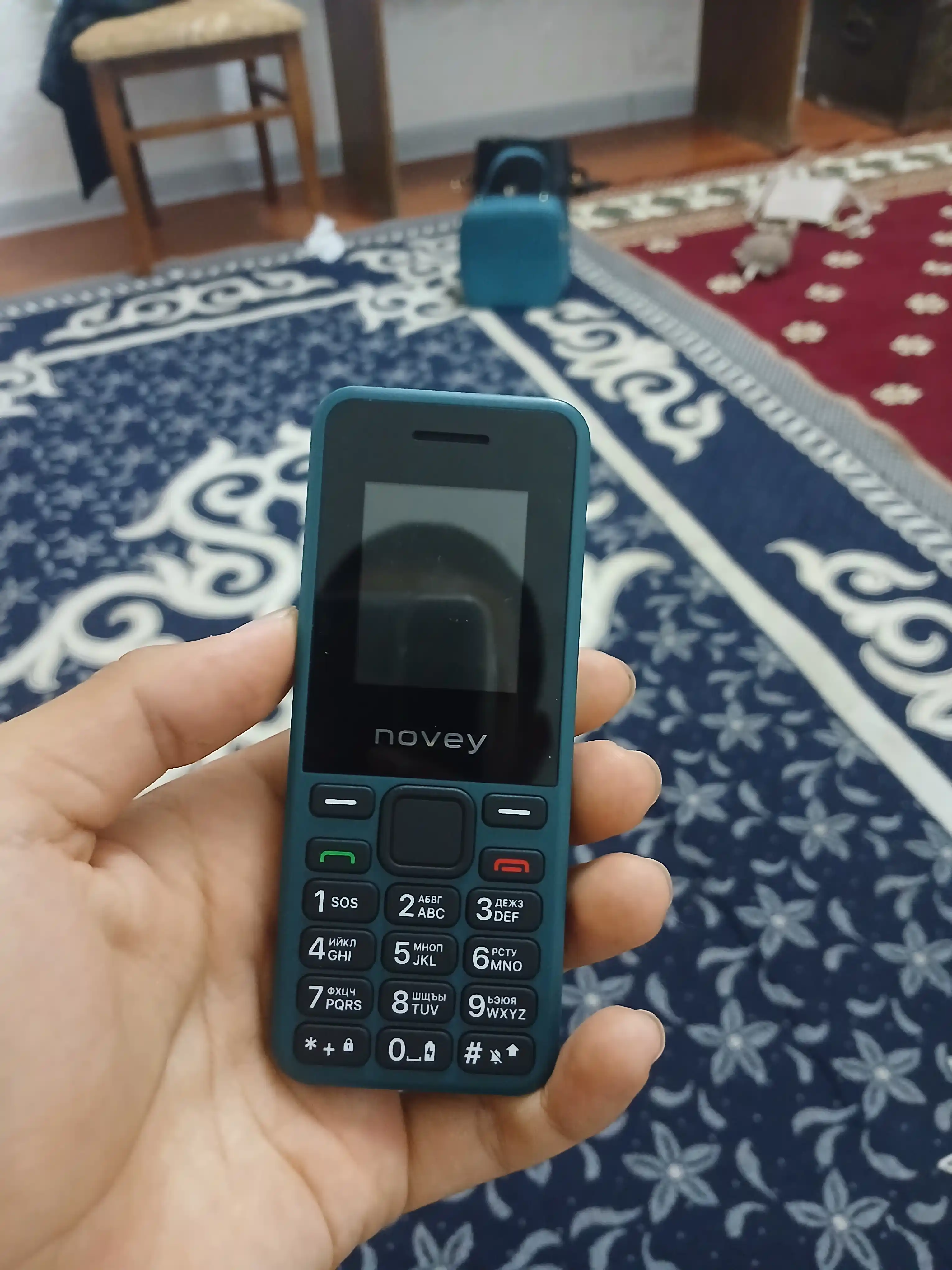 Novey 101 knopkali telefon, kamerasiz, 2 SIM, 5 rang