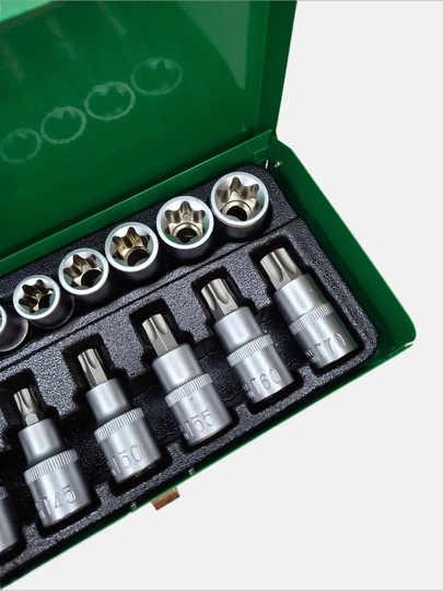 E10-24, torx T30-70 kallaklar to‘plami, 1/2 o‘lchamli