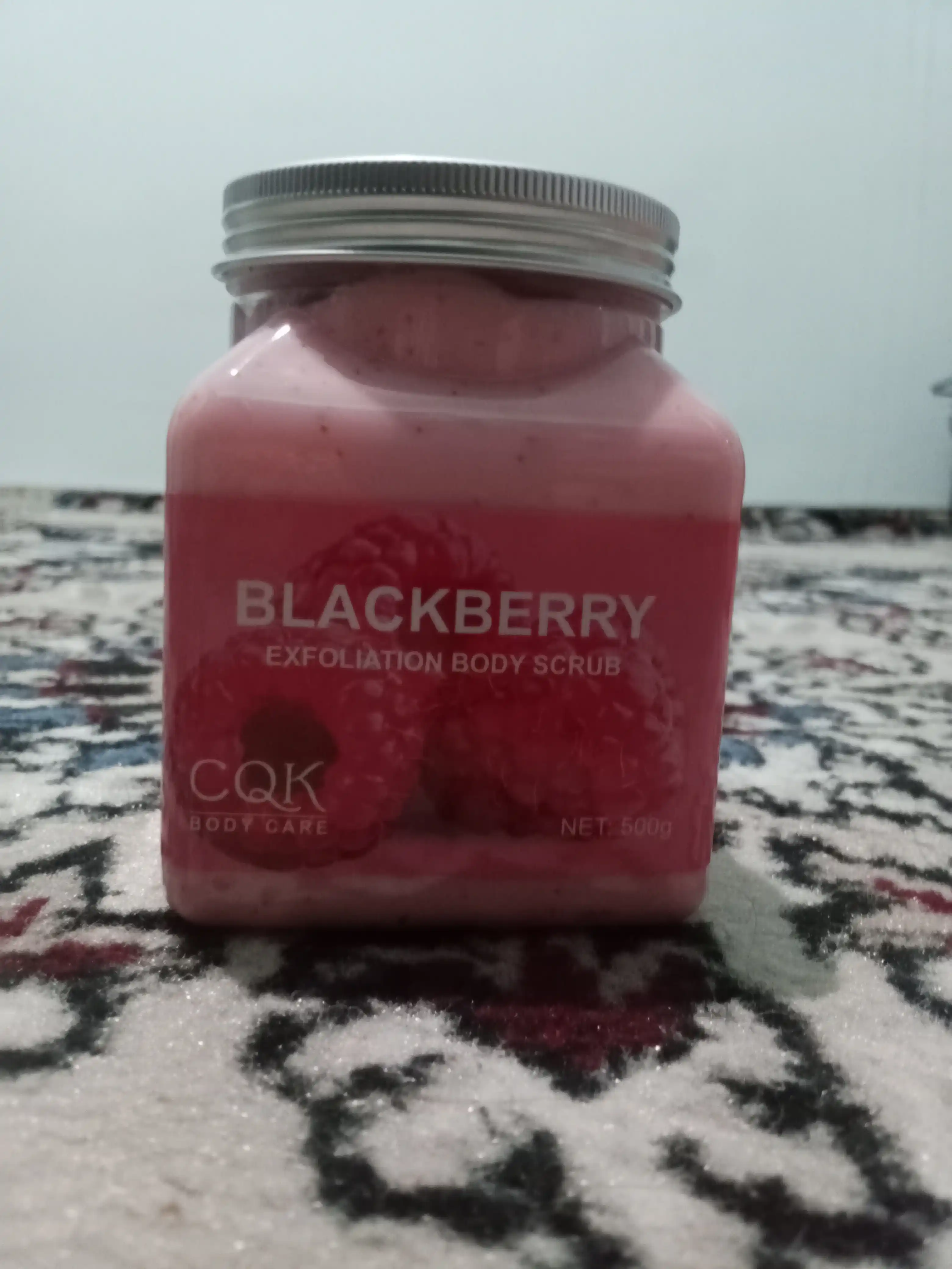 Скраб для лица и тела Sherbet Body Scrub, с экстрактом малины и клубники, 500 / 350 гр