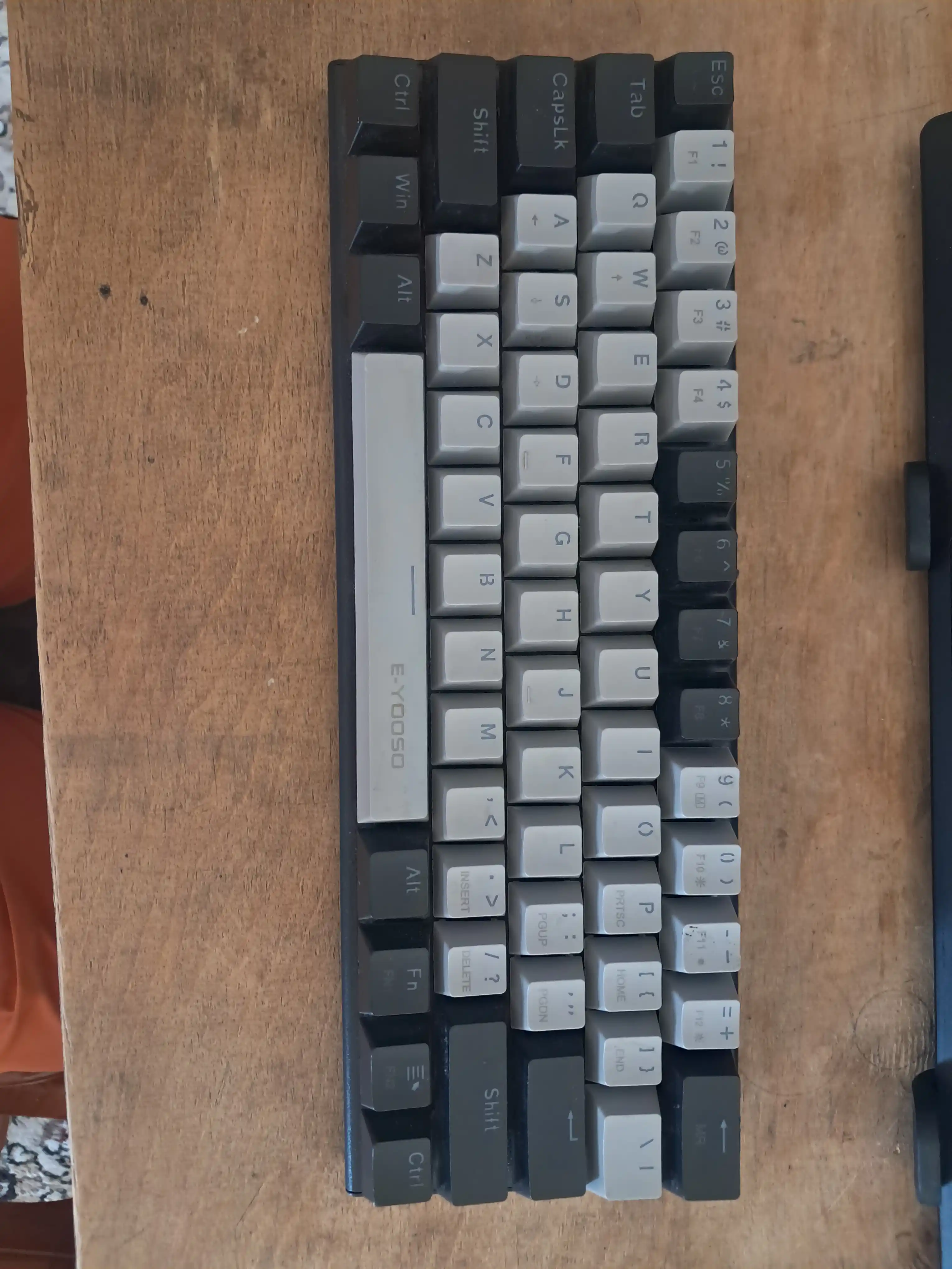 Mexanik Klaviatura AJAZZ AK680, Simli USB Type-C, Mini 68 Tugmali, Hot-Swap, RGB, Oyin