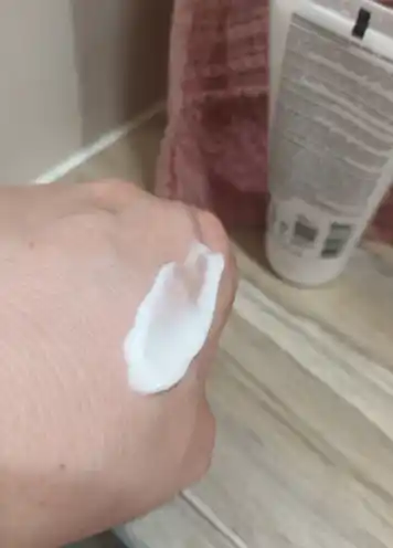 Retinol akne nazorati bilan yuz kremi suyuqligi Likato, vitamin E, yuz terisi uchun, 50 ml