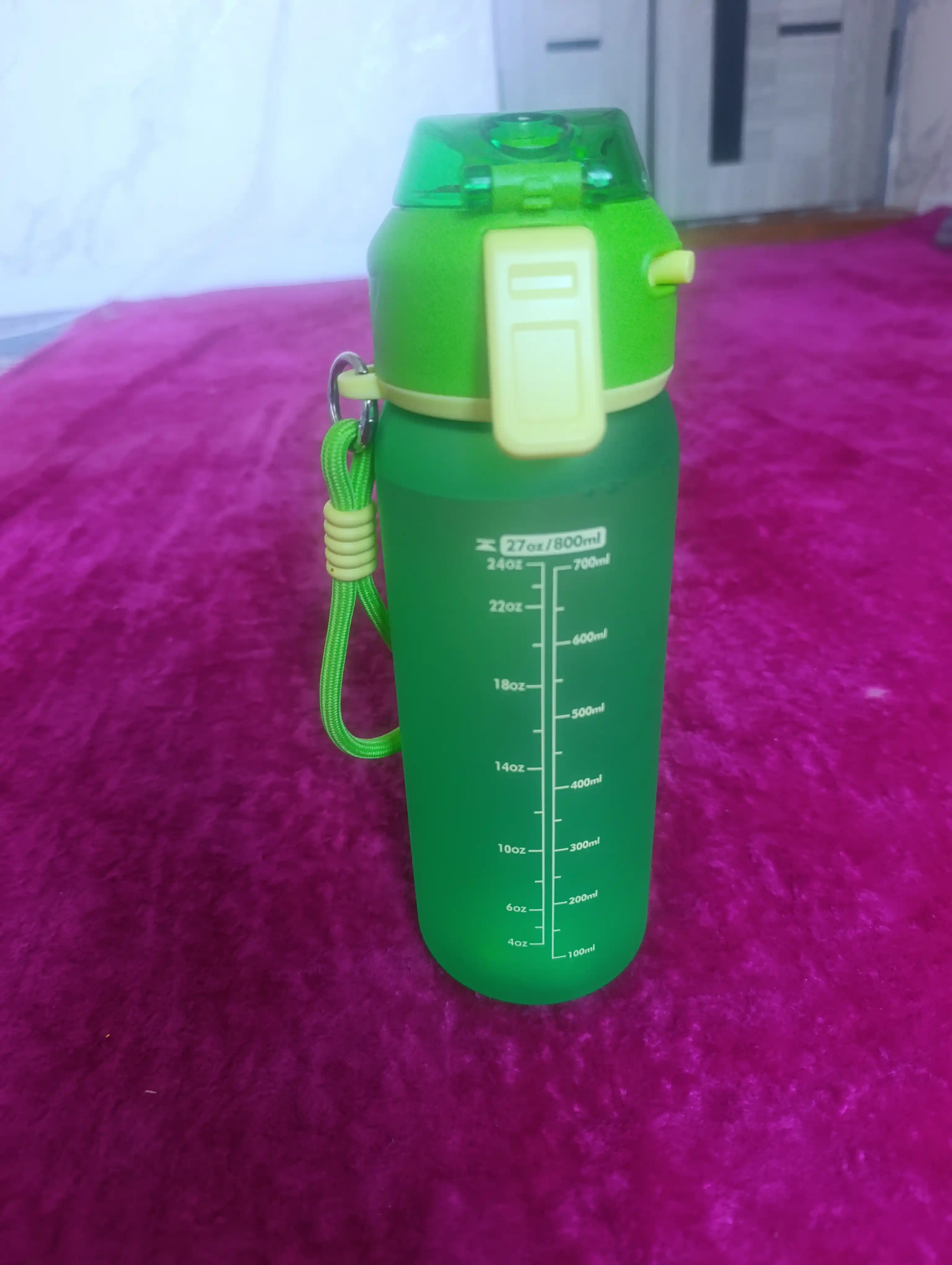 Sport suv idishi purkagichli 800 ml, fitnes butilka, suv idishlari