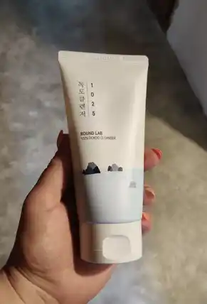 Round Lab Dokdo yuvish uchun penka, dengiz suvi, ko'pik, tozalash yuz penka, 150 ml