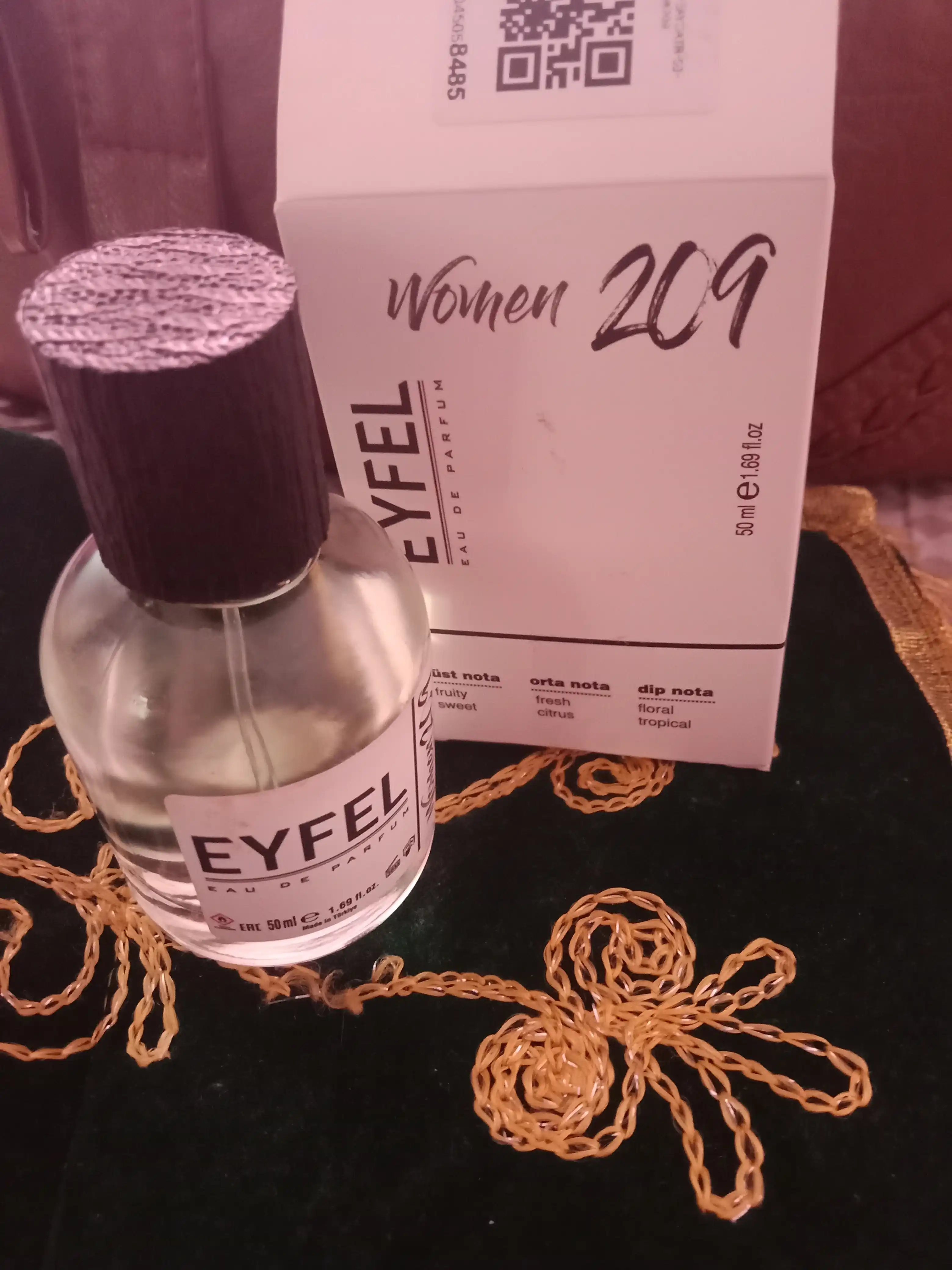Парфюмерная вода для женщин "Eyfel"