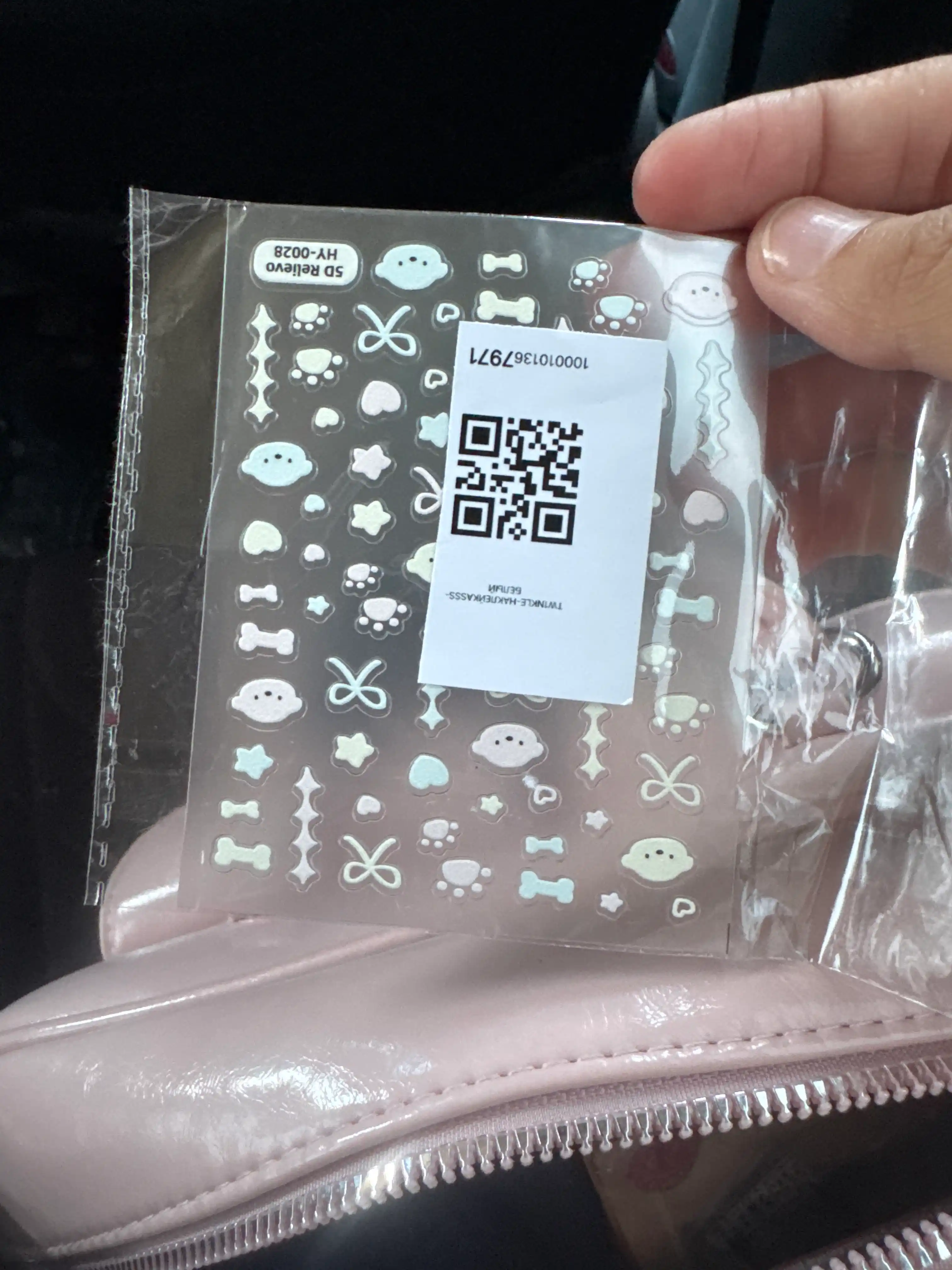 Nakleyka telefon va chexol uchun, stikerlar telefon uchun
