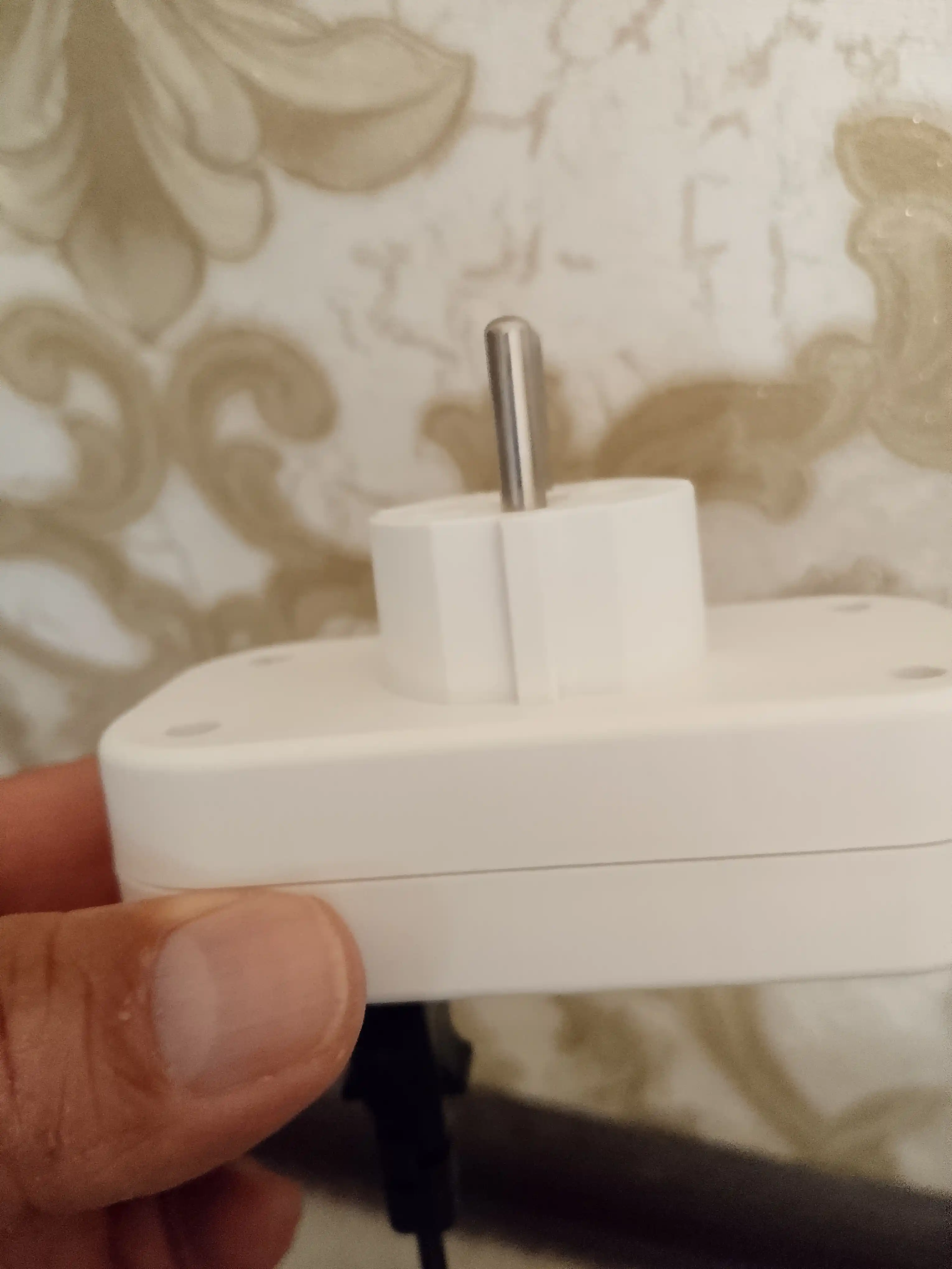 Troynik, perexodnik Beshr, 2/3 rozetka, maxkam korpus, evrovilka, zazemleniyasiz, adapter