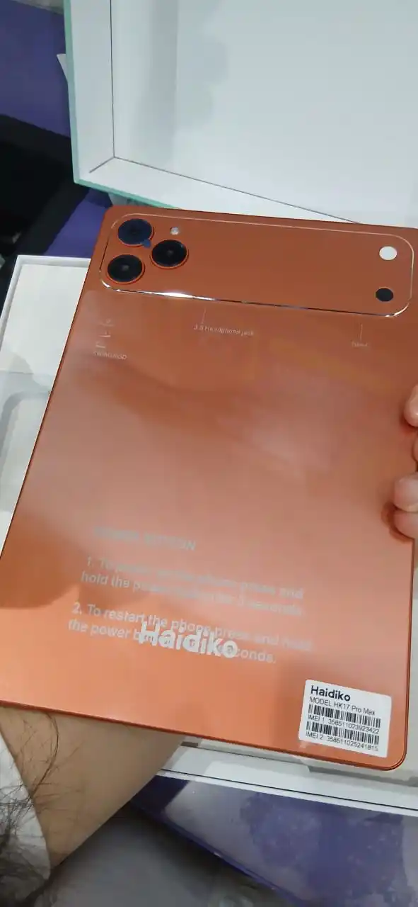 Планшет умный 17 Pro Max с металлическим корпусом Smart Android 15 UZIMEI клавиатура мышь