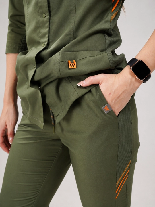 Женский медицинский костюм "Workwear FLEXY SNAP Women's Scrub SET in Olive"