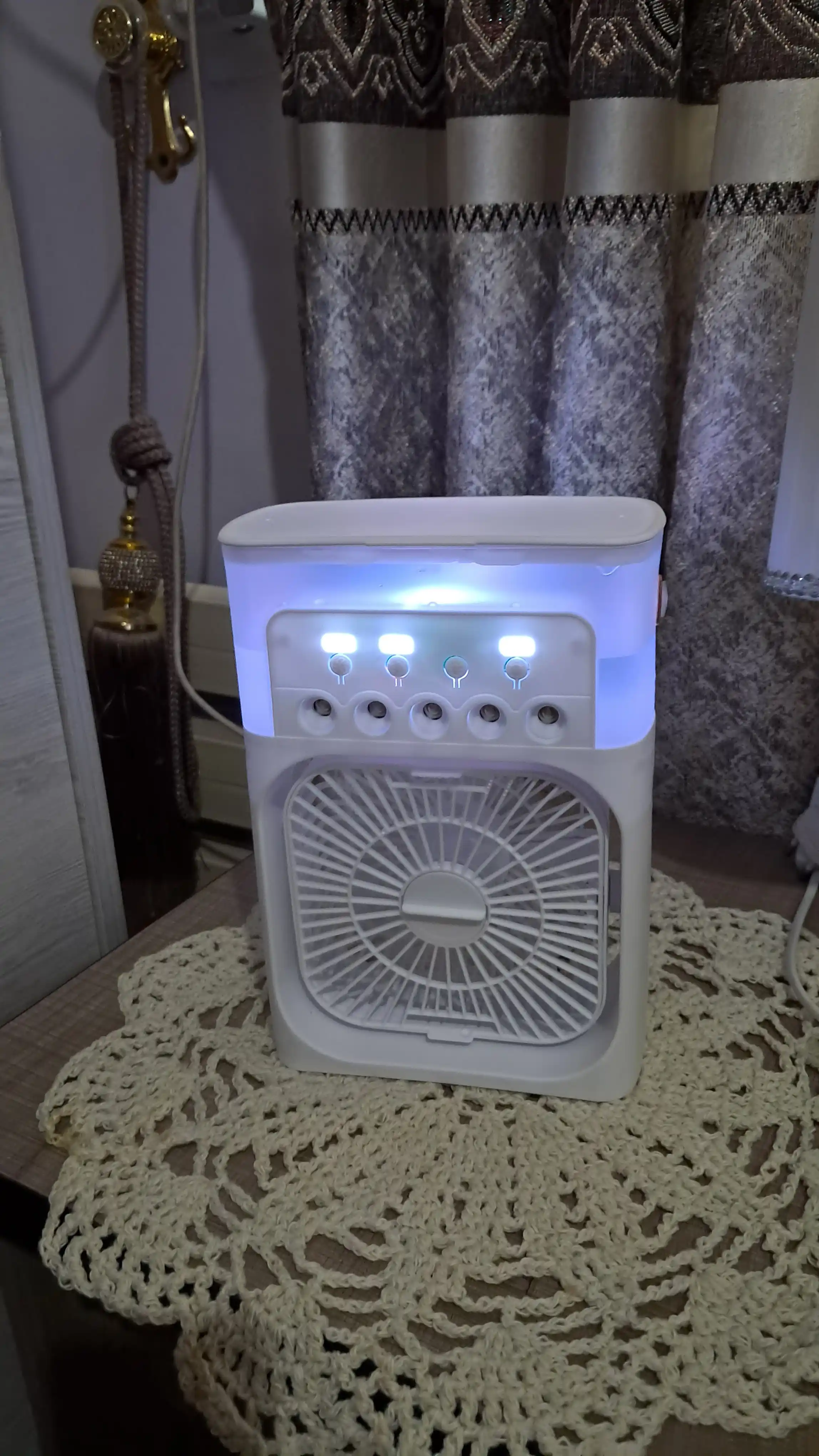 Mini ventilyator, stol usti uchun, havo namlagichi bilan, portativ konditsioner