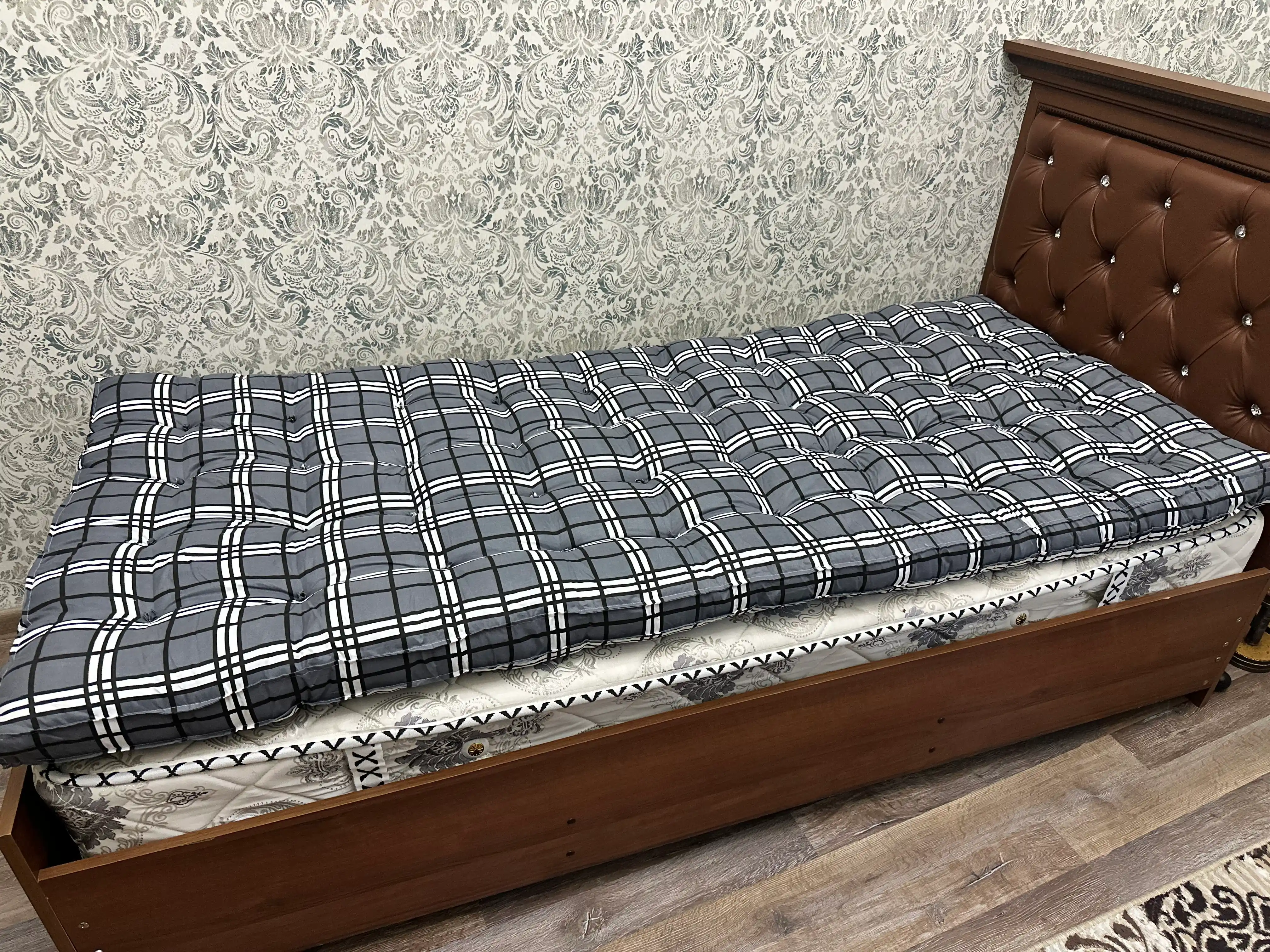 Yumshoq matras, yig‘iladigan, ko‘chma