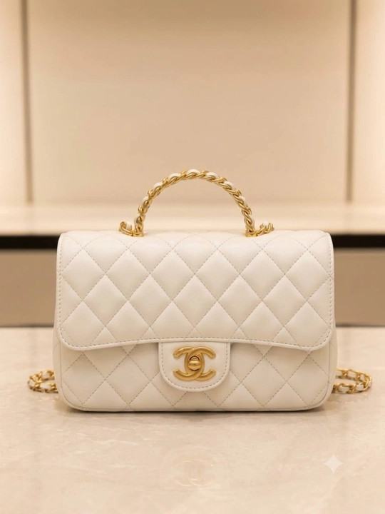 Chanel uslubidagi ayollar sumkasi, pushti, zanjirli qavilgan model, nafis aksessuar