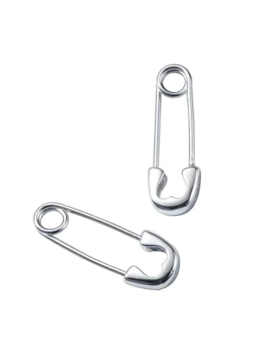 Cерьга в форме булавки (safety pin) – минималистичный аксессуар для стильного образа