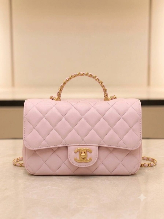 Chanel uslubidagi ayollar sumkasi, pushti, zanjirli qavilgan model, nafis aksessuar - 