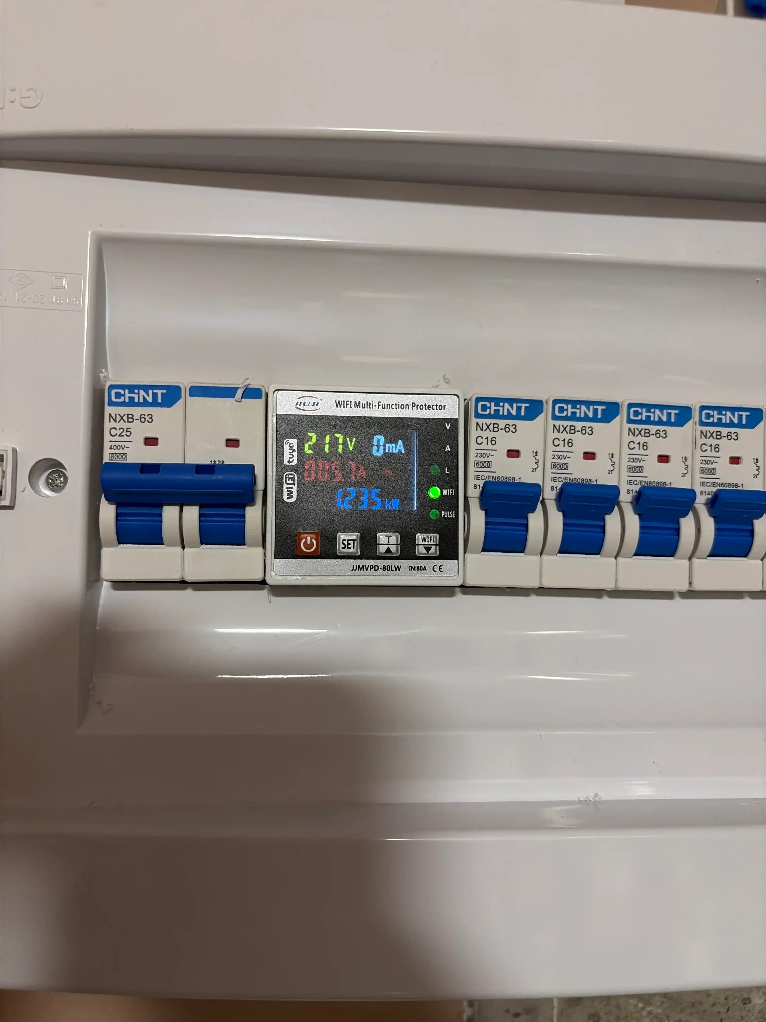 WiFi himoya relesi JJMVPD-80LW 220V 80A, TUYA, displeyli, energiya hisoblagichi bilan