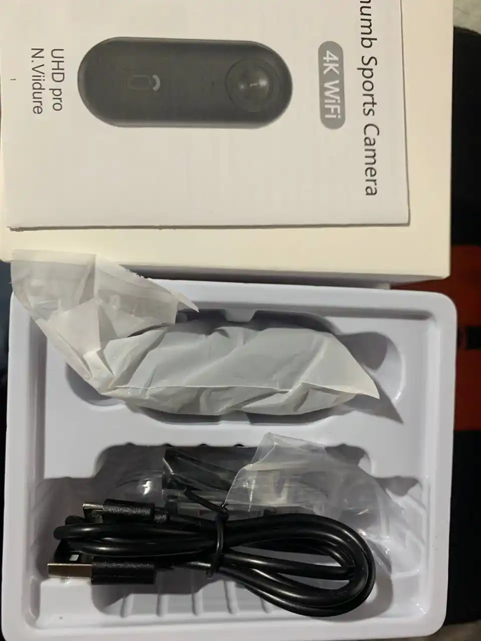 Magnitli mini ekshn-kamera Full HD 1080p Wi-Fi, 32 GB karta va mahkamlagichlar