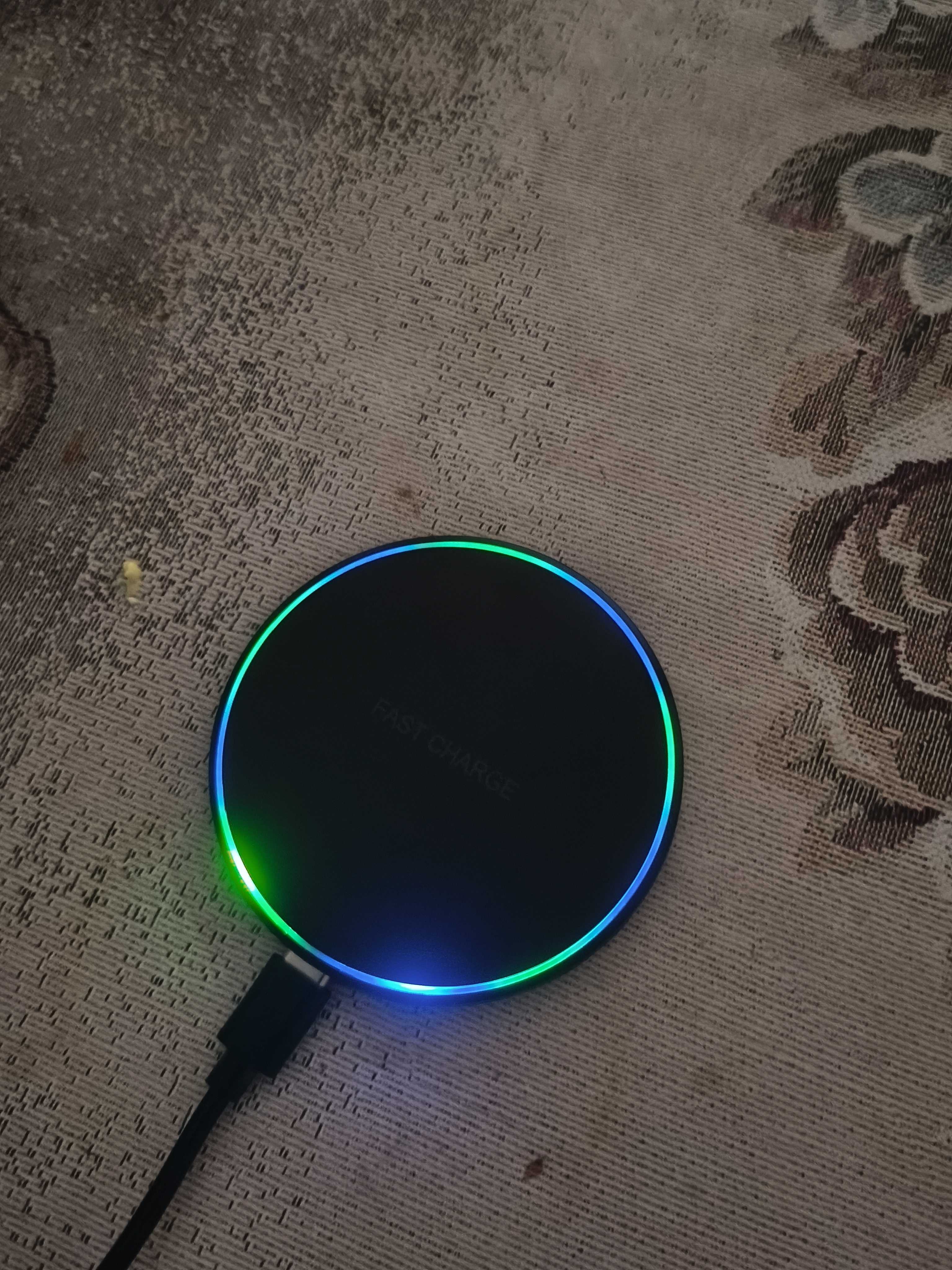 Fast Charge simsiz zaryadlash qurilmasi