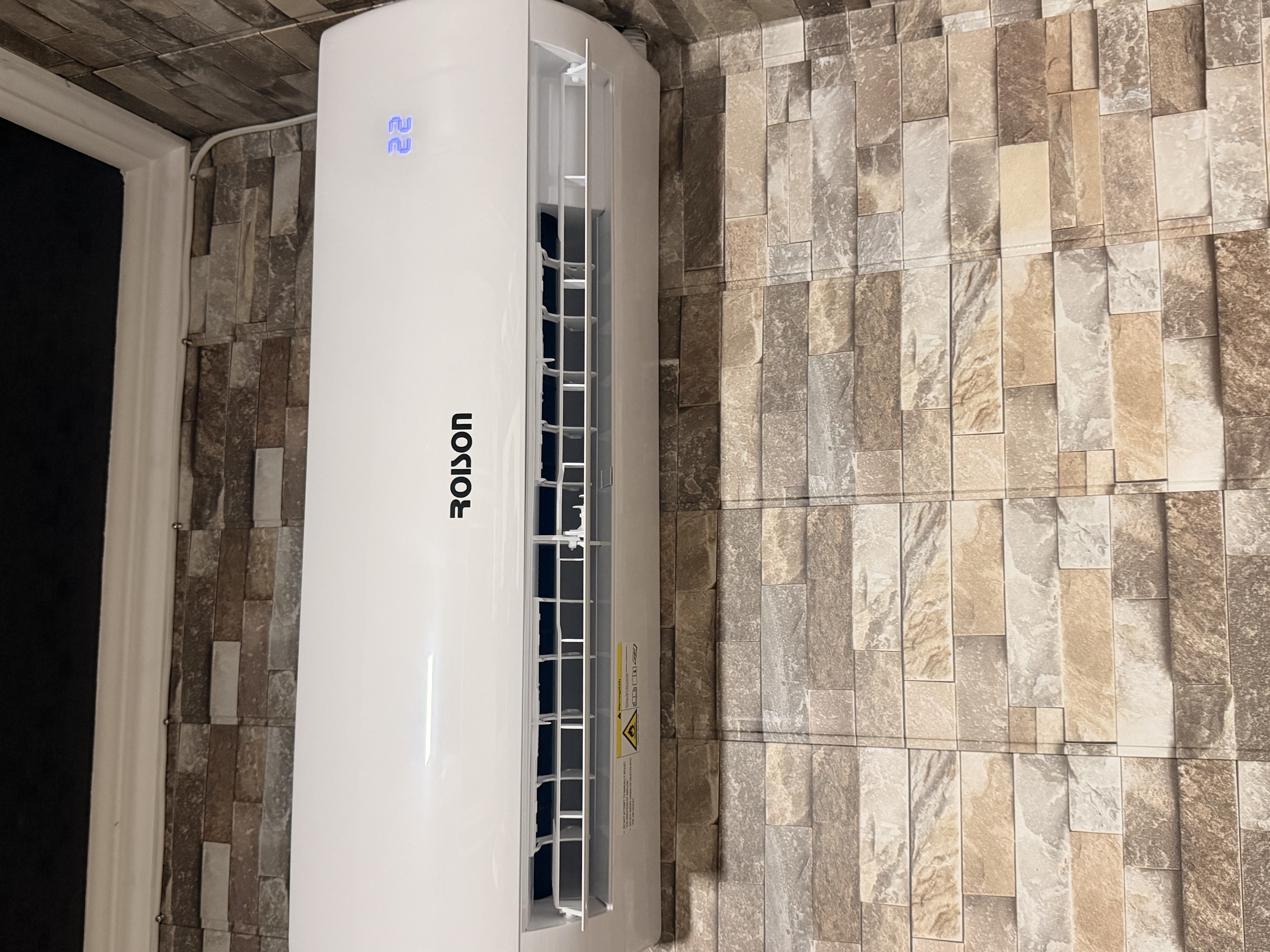 Кондиционер Roison-12 Elite A++  (КРАНШТЕЙН В ПОДАРОК)  Фрион R32A (сделано на заводе TCL)