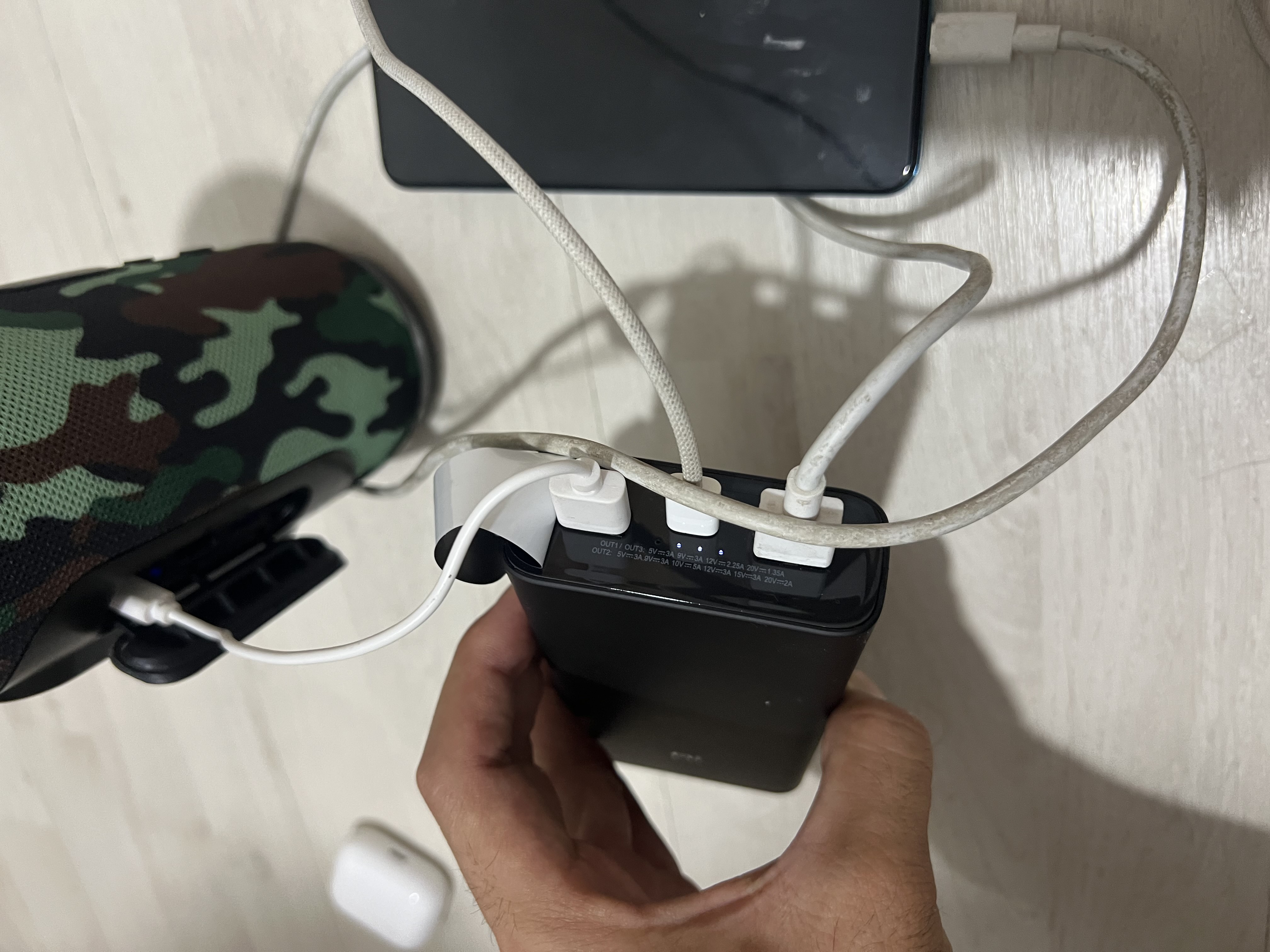Power bank 2000mAh 20w-50w Mi power bank tez quvvatlovchi iphone va Andiroidlar uchun