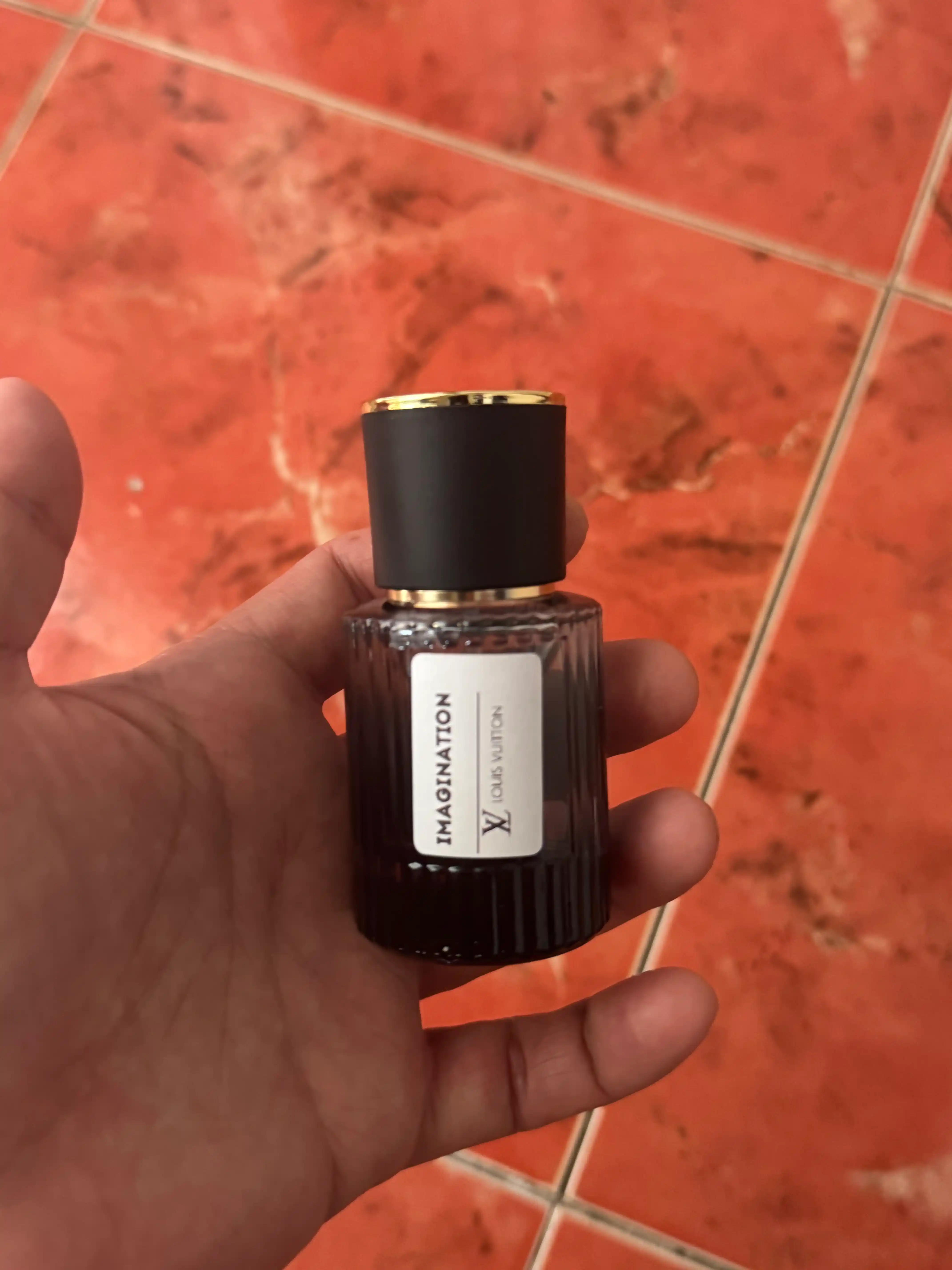 Parfyumlangan suv probnikda Louis Vuitton Imagination, 30 ml 50 ml 100 ml