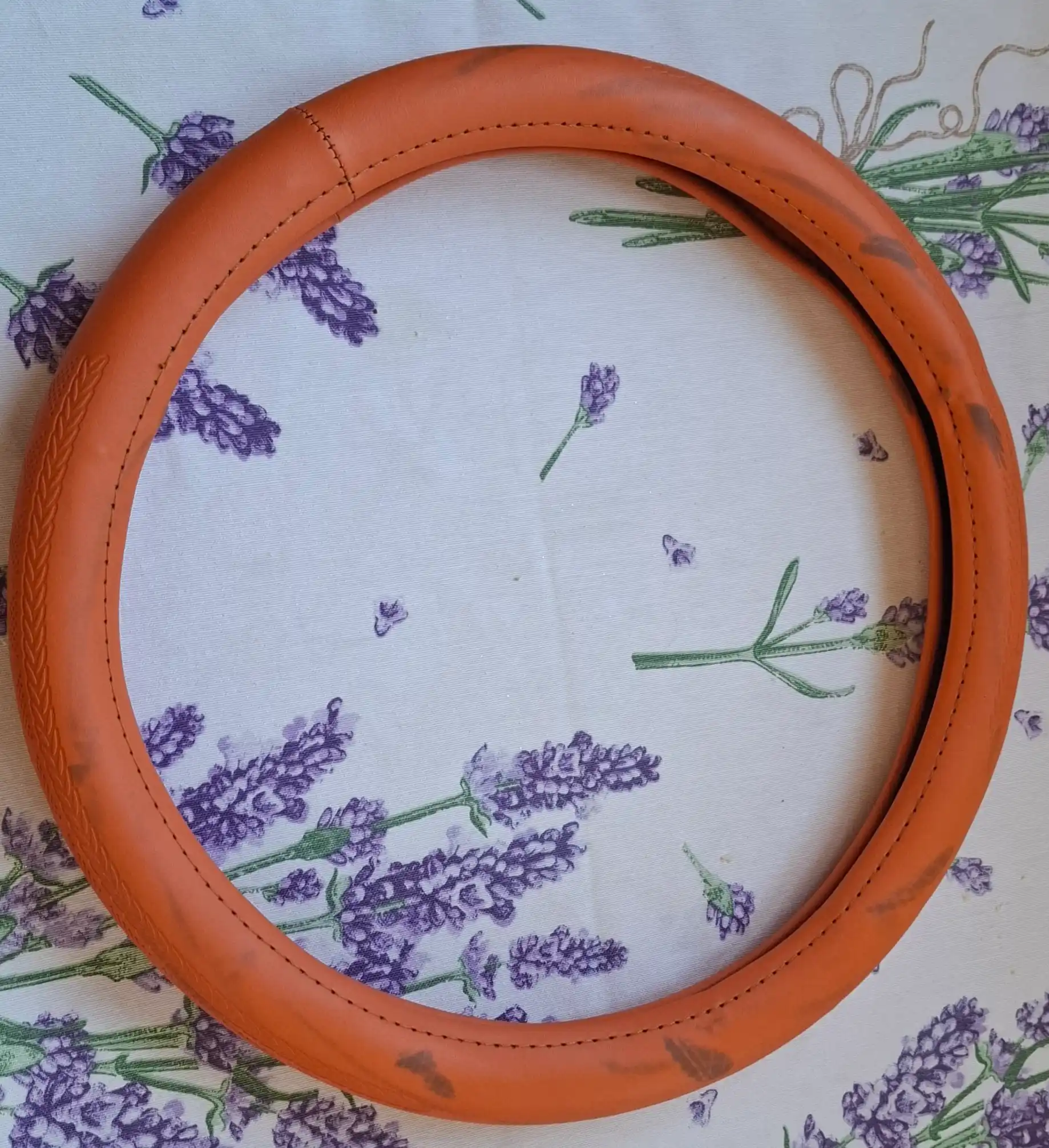 Avtomobil uchun universal rul g'ilofi chexoli, eko-teri, 37-38 sm diametrli