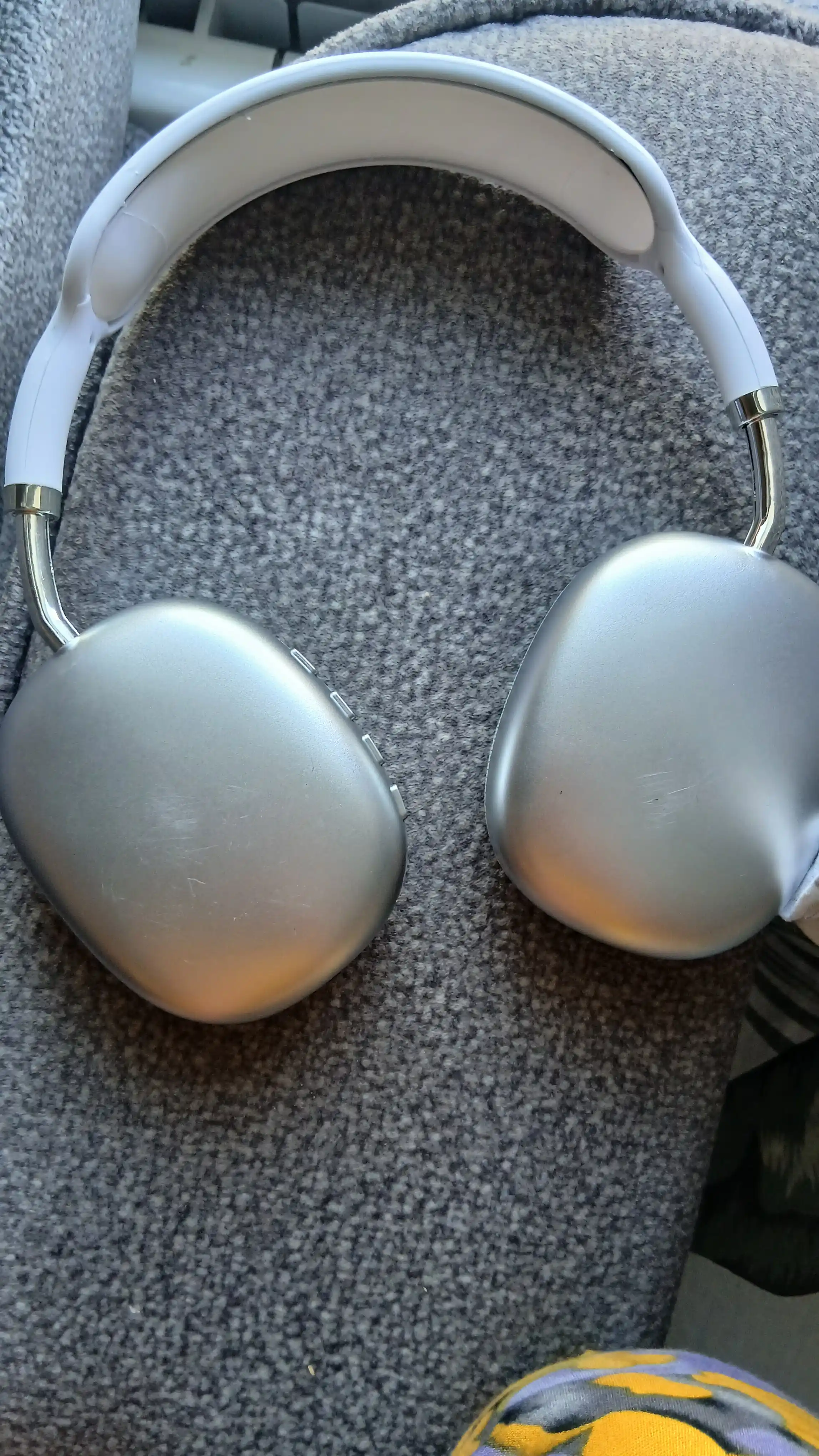 Simsiz Bluetooth quloqchinlar P9, mikrofonli, to'liq o'lchamli