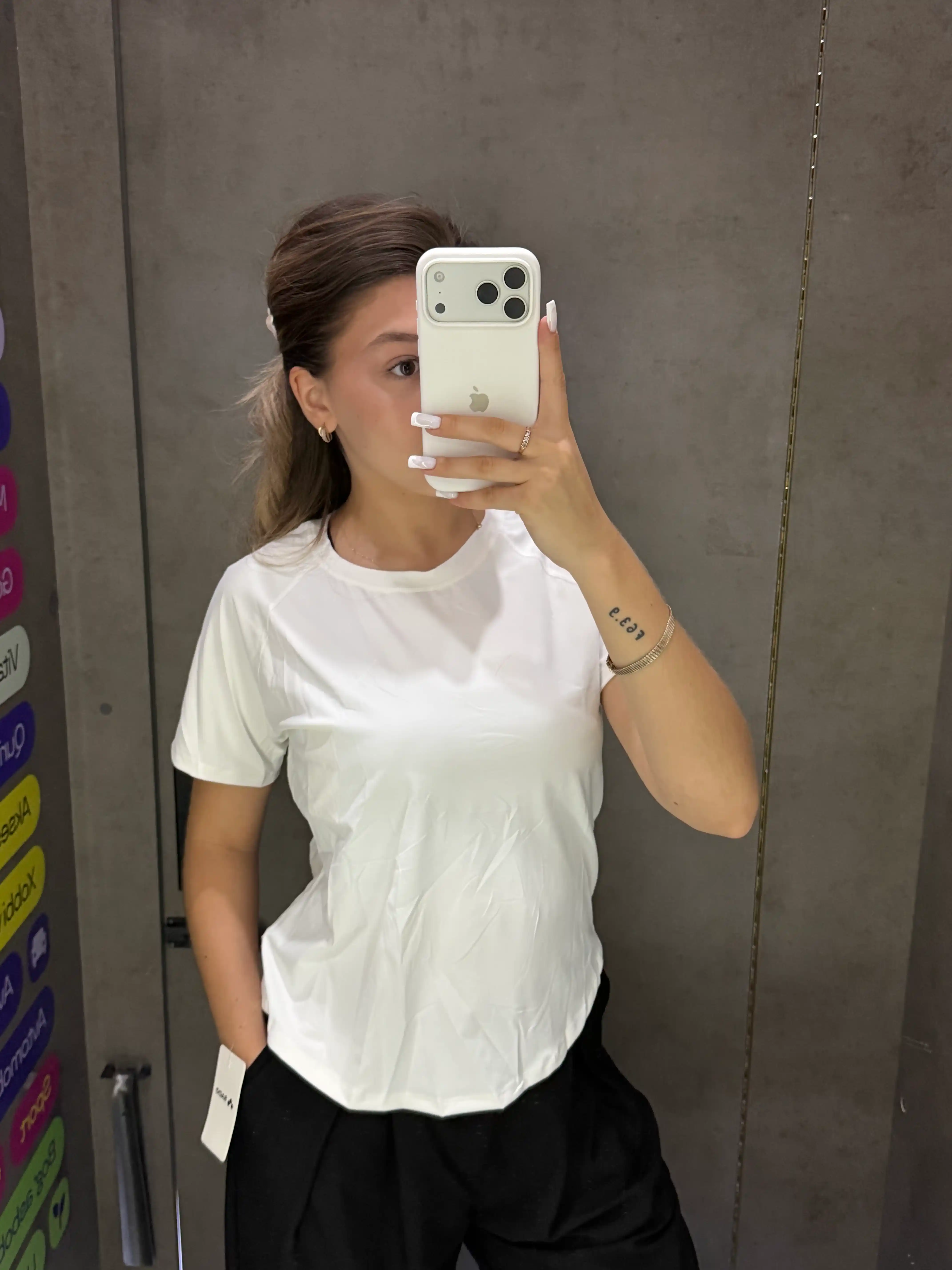 Sport futbolkasi ayollar SADO