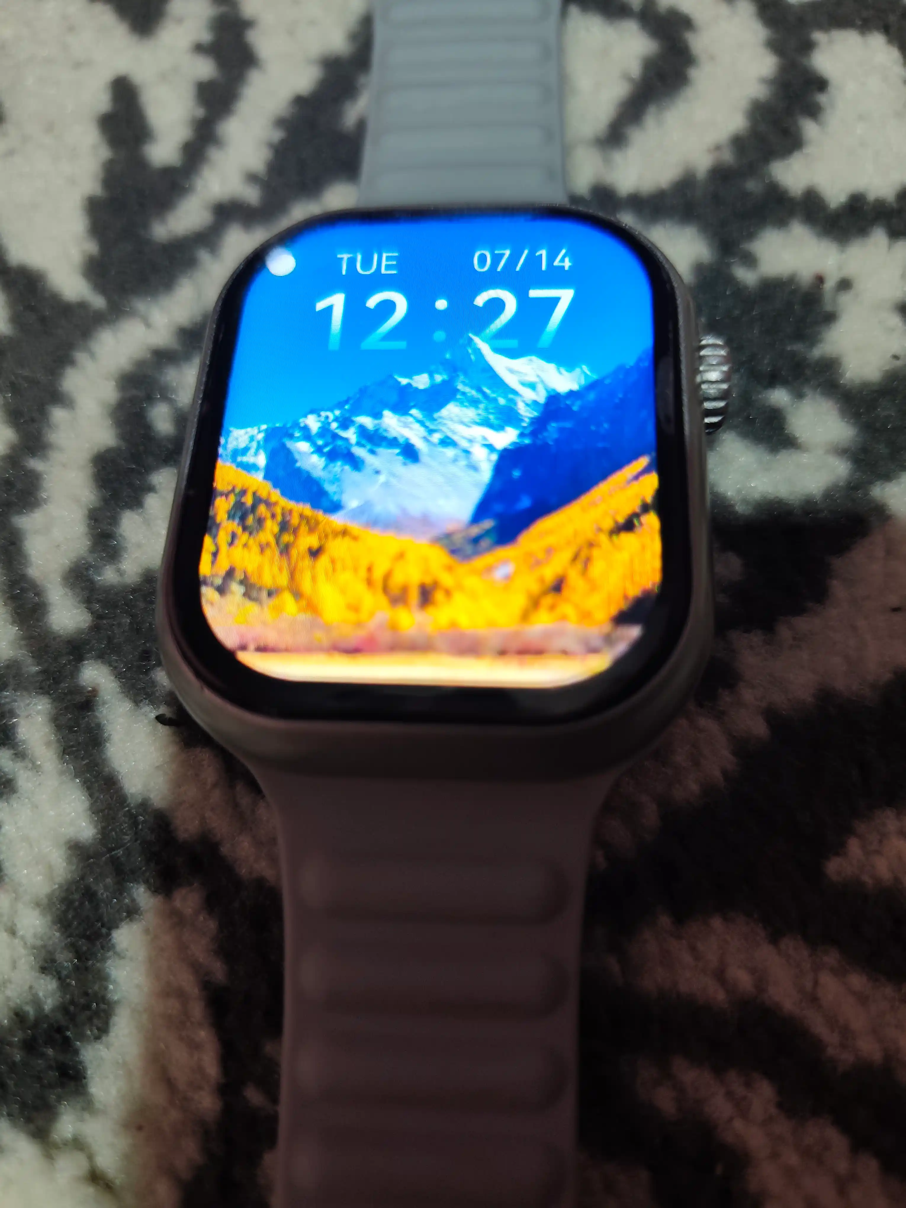 Smartwatch modio ST12. playmarket bor. simkarta o'qiydi. kamera bor