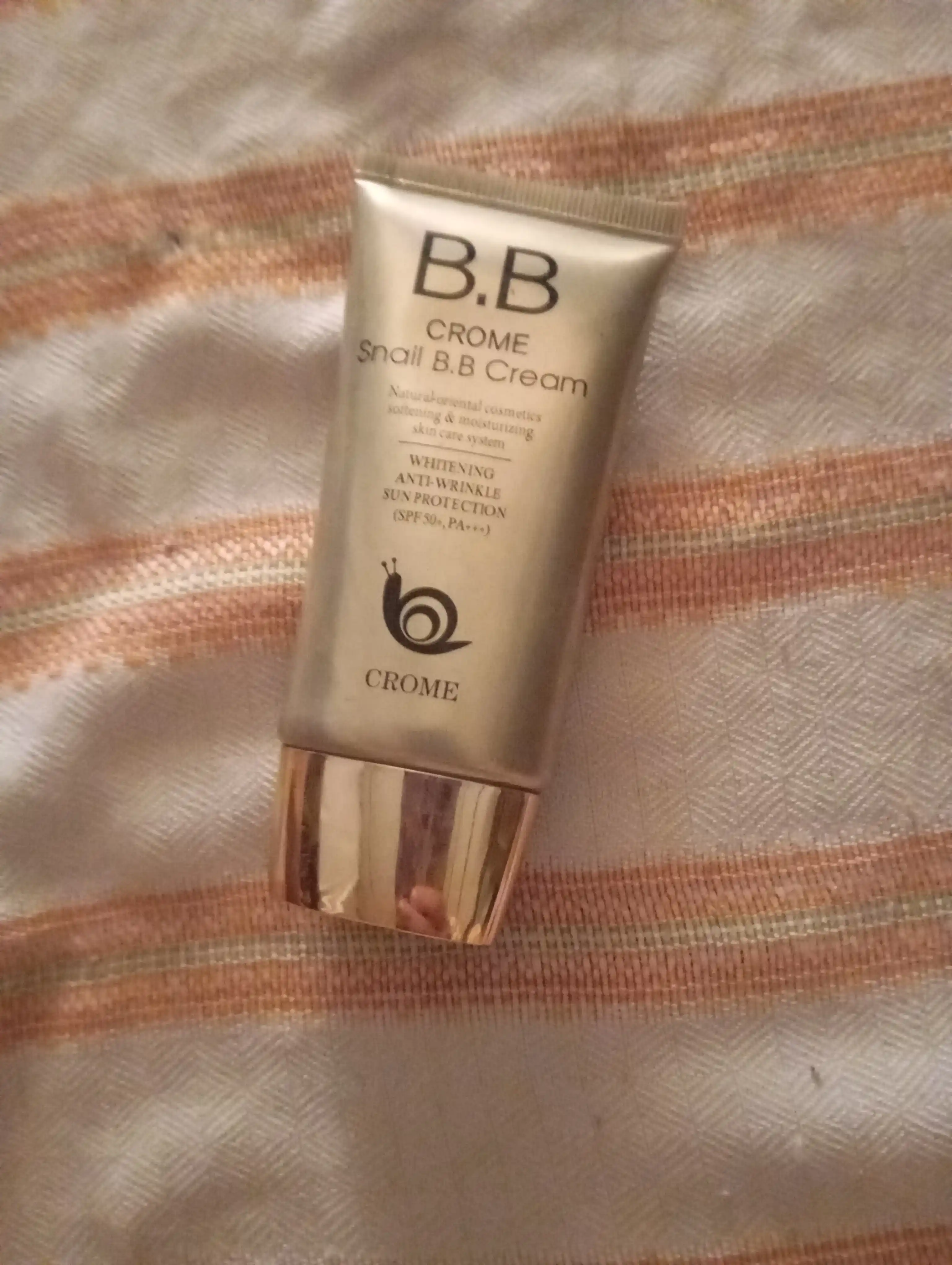 Ko'p funksiyali oqartiruvchi tonal krem SPF 50+, 50 ml