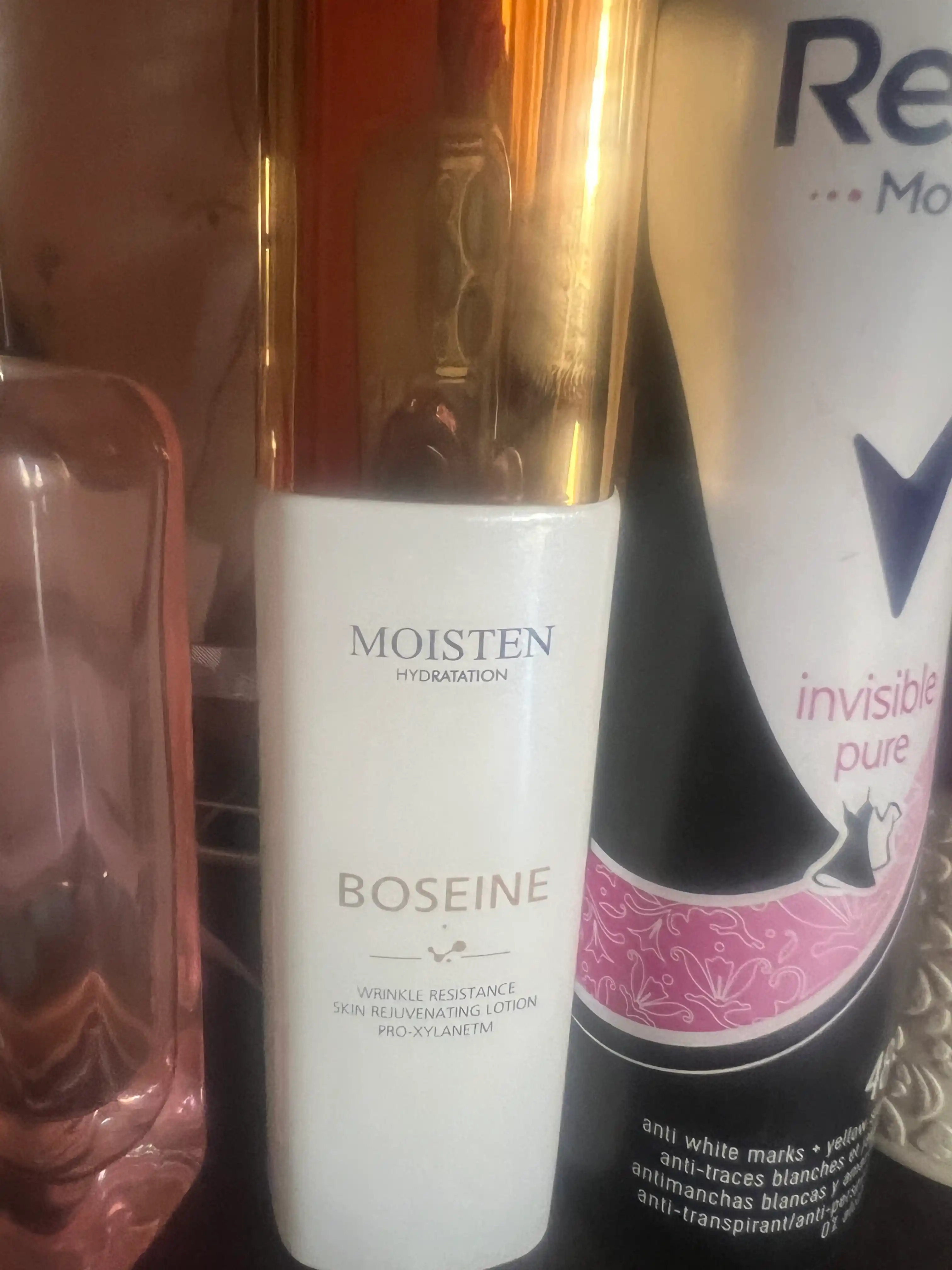 Молочко Boseine Essence омолаживает, увлажняет и предотвращает сухость кожи всего тела