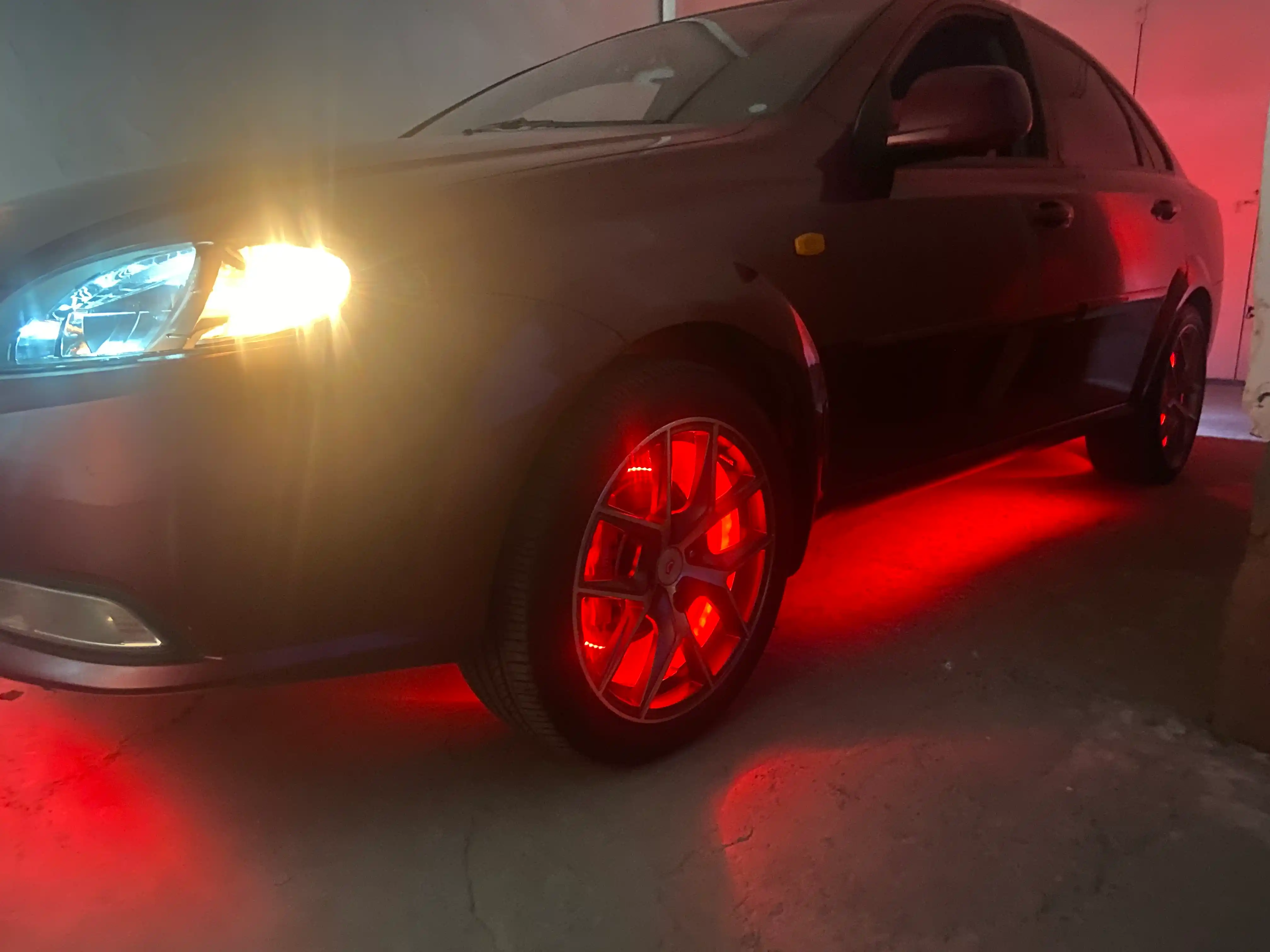 Avtomobil uchun LED neon yoritgich - IP68, uzunligi 5 metr