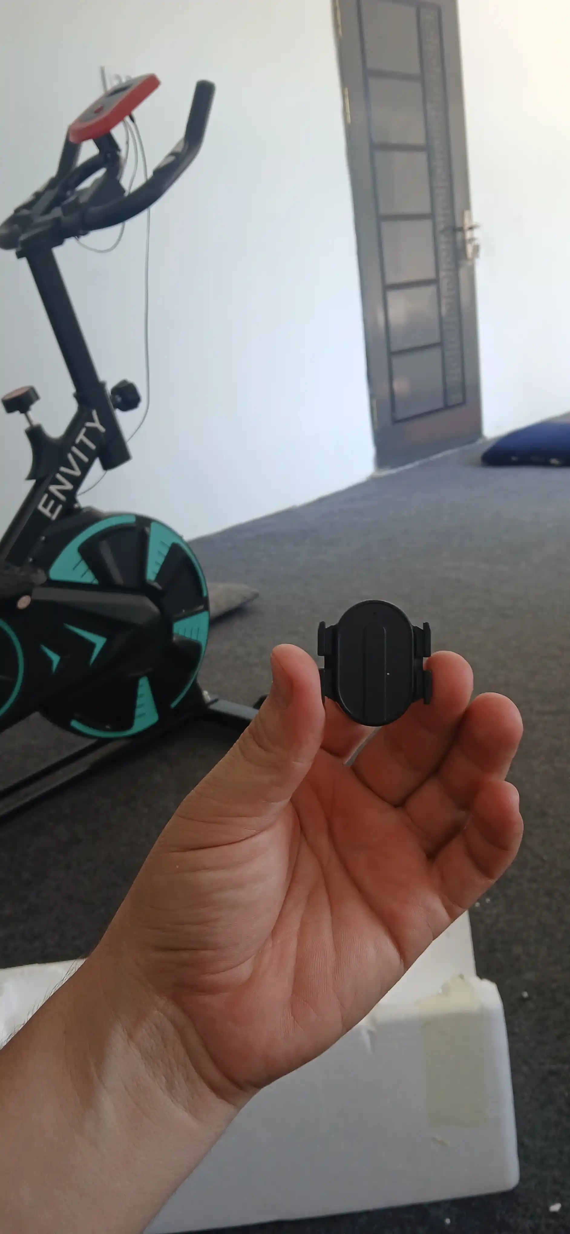 Velotrenajyor ENVITY E701 — bluetoothli sport velosiped, yurak urishini o‘lchovchi displey
