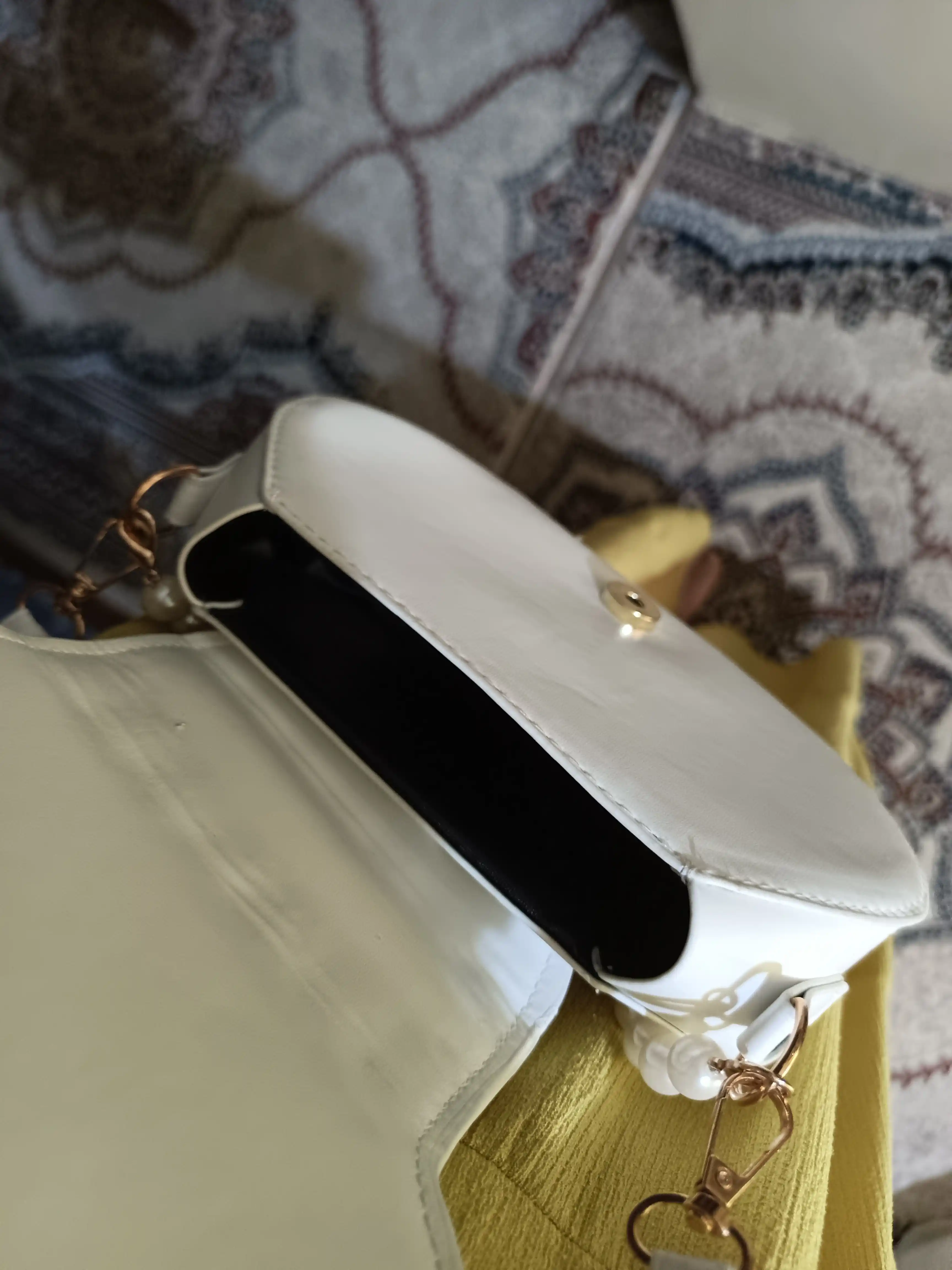 Ayollar uchun marvaridli chig'anoq shaklidagi yelka va crossbody sumka