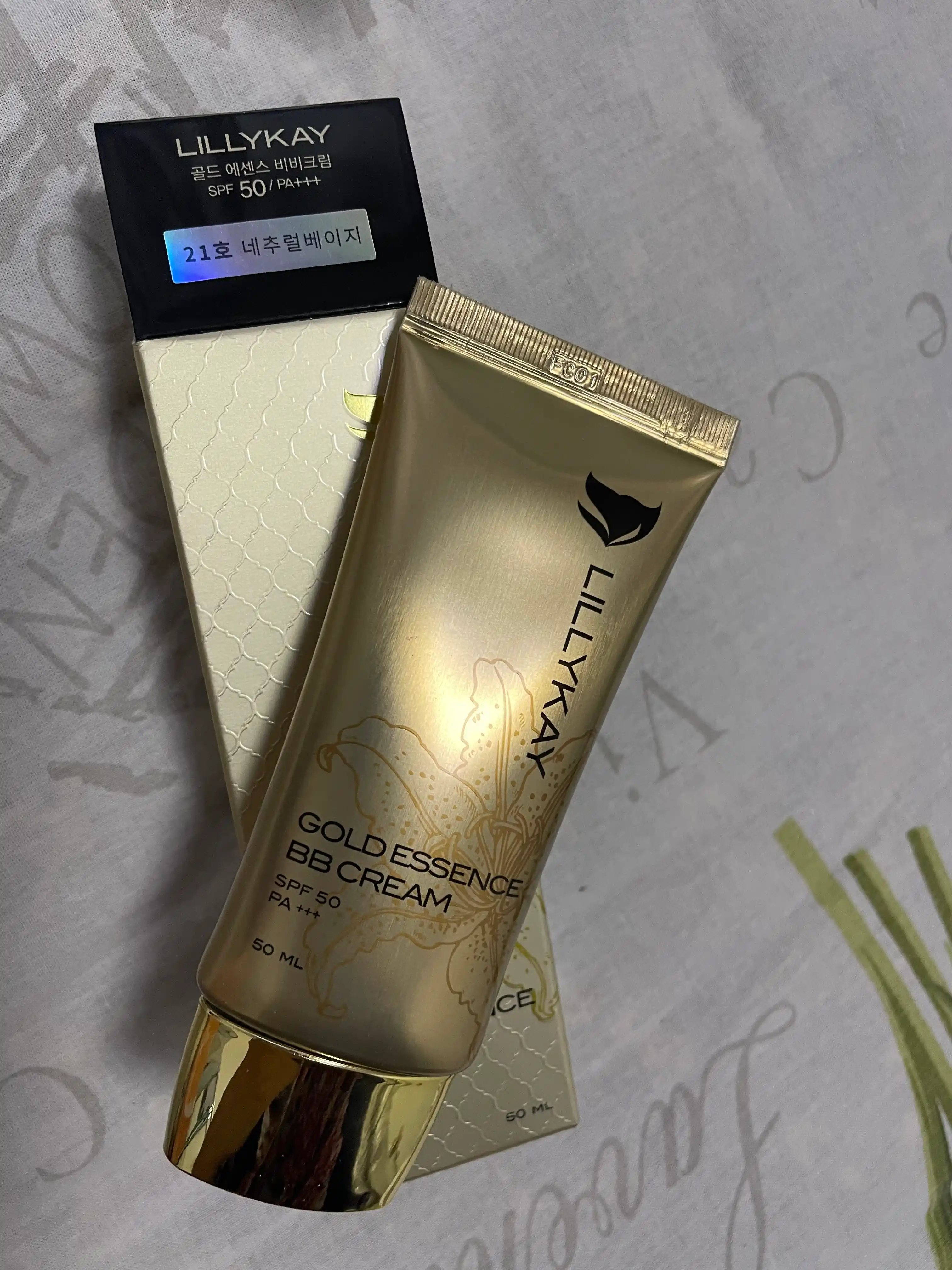 BB-крем для лица, Lillykay Gold Essence, BB-крем с экстрактом золота, 50 мл, Корея
