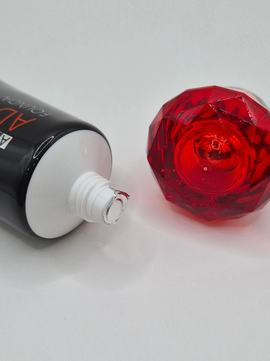 Yuz uchun BB krem-tonal asos ADS  namlovchi va tekislovchi effekt, 50 ml