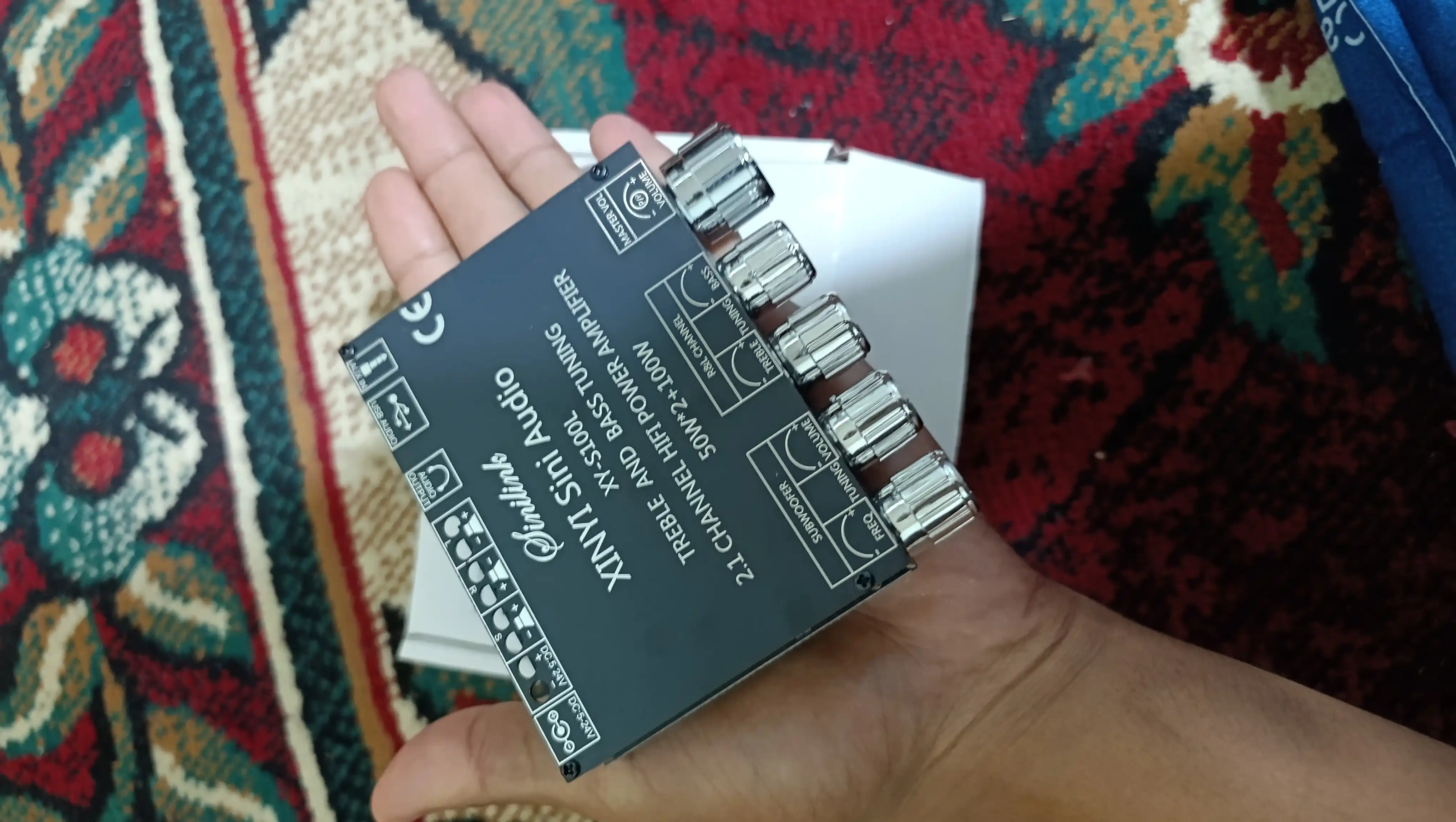XY-S100L 2.1 kanalli  Bluetooth 5.0 kuchaytirgichi 2×50 Vt+100 Vt (24V) USB AUX