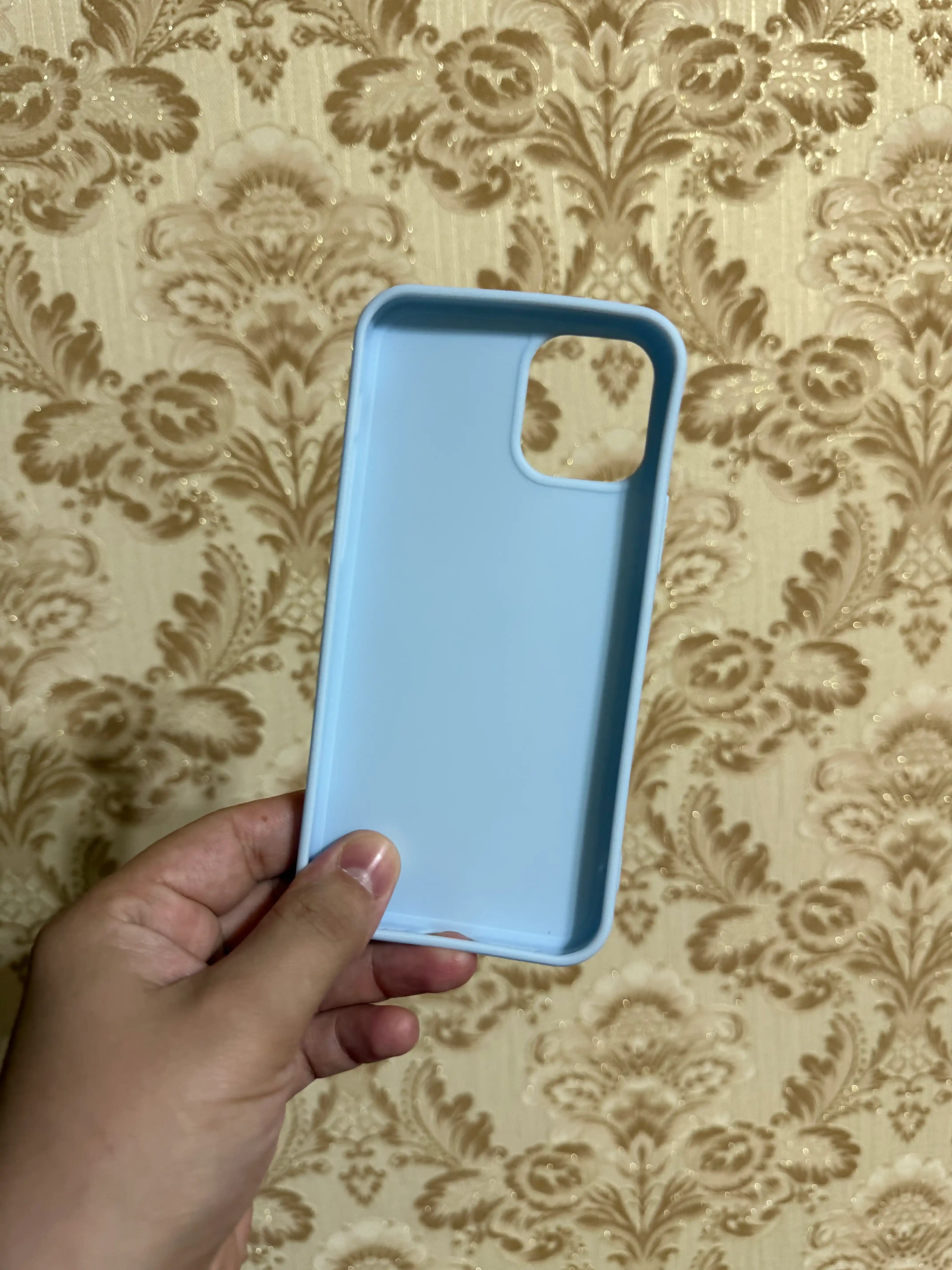 Iphone 17, 16, 15, 14, 13, 12, 11 modellari uchun silikon g'ilof