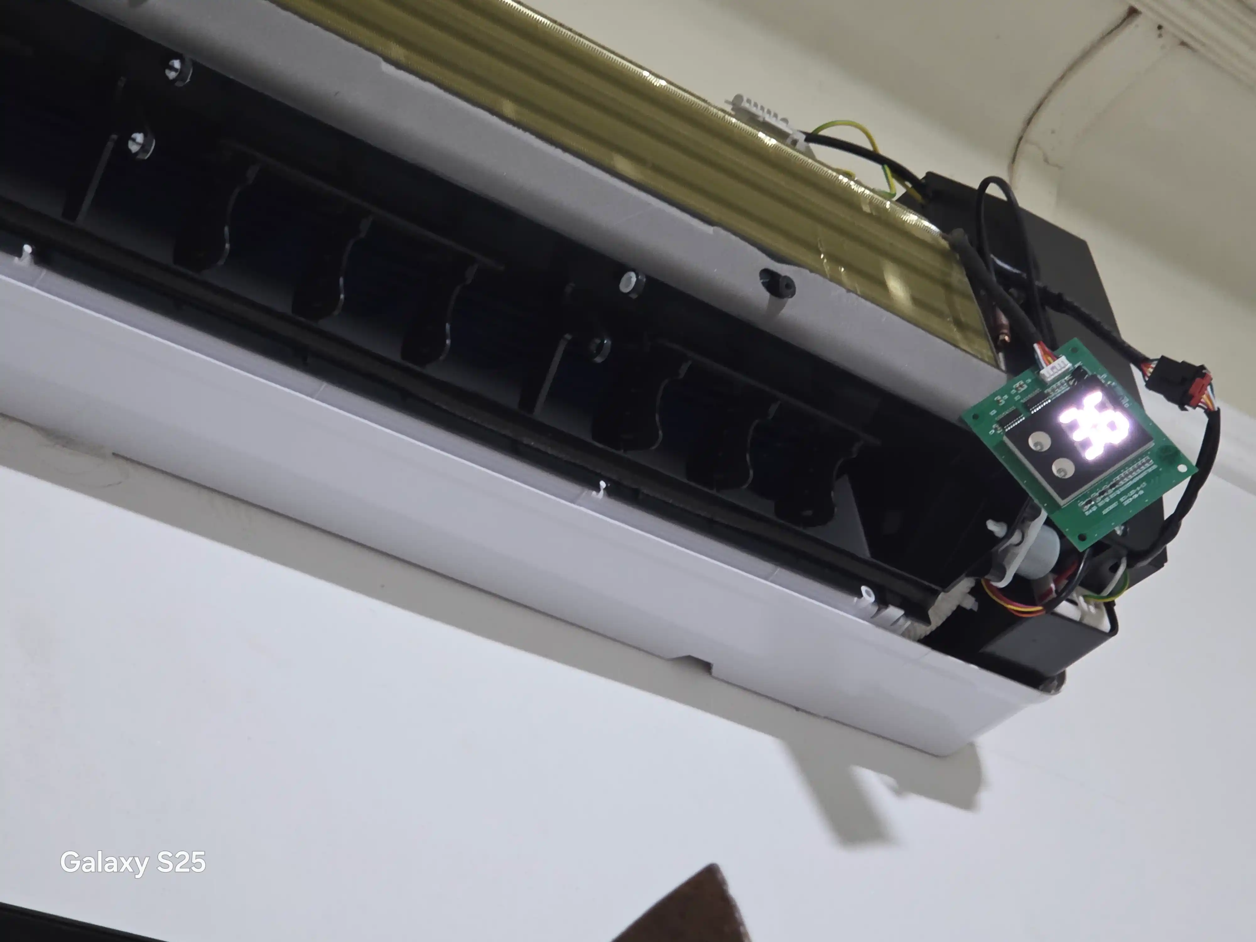 Кондиционер Artel Marvarid 12 Full DC Inverter, R32 Eco, Turbo Cool, Зима/Лето