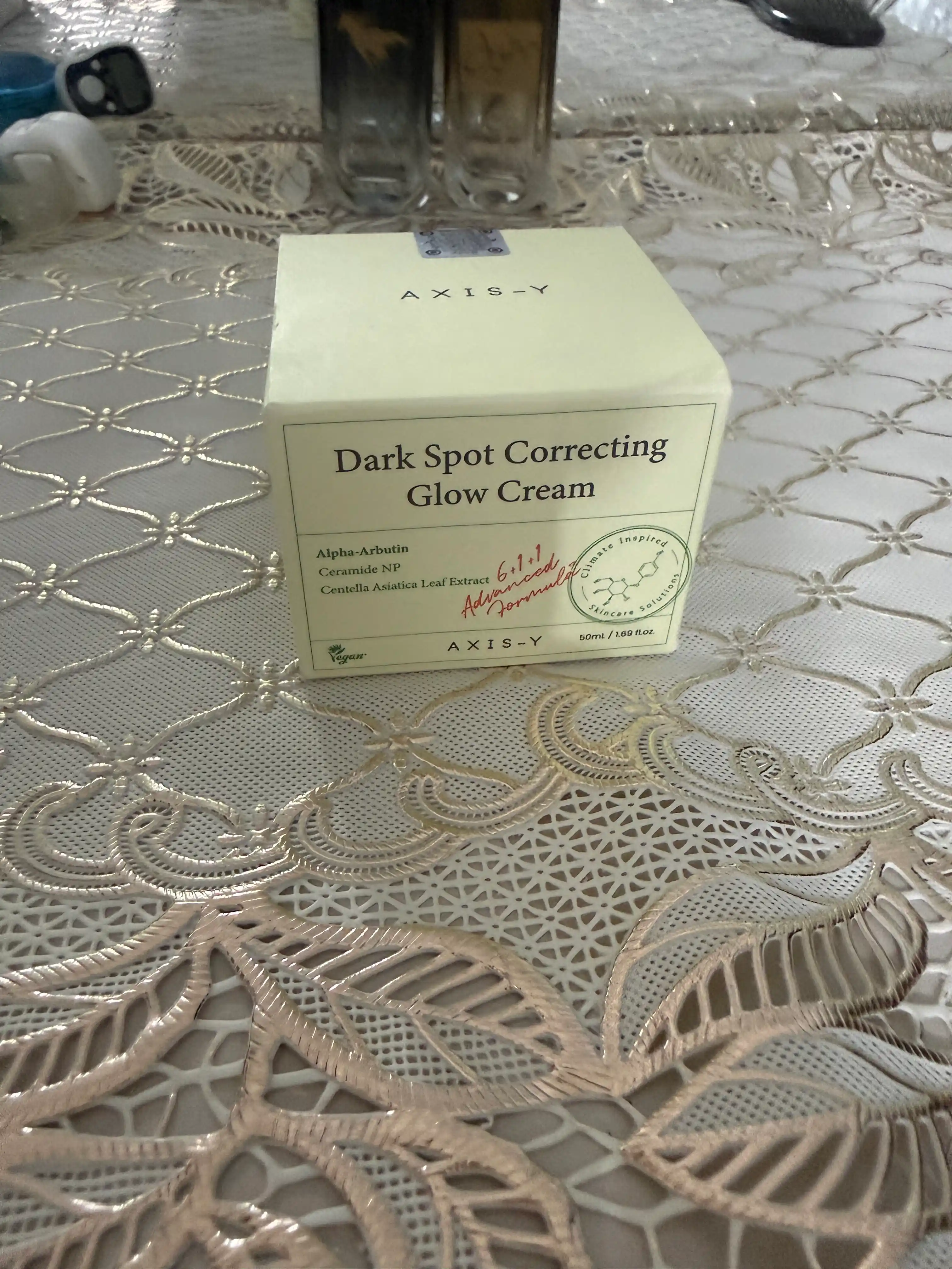 Осветляющий крем для лица Dark Spot Correcting Glow Cream AXIS-Y, 50 мл