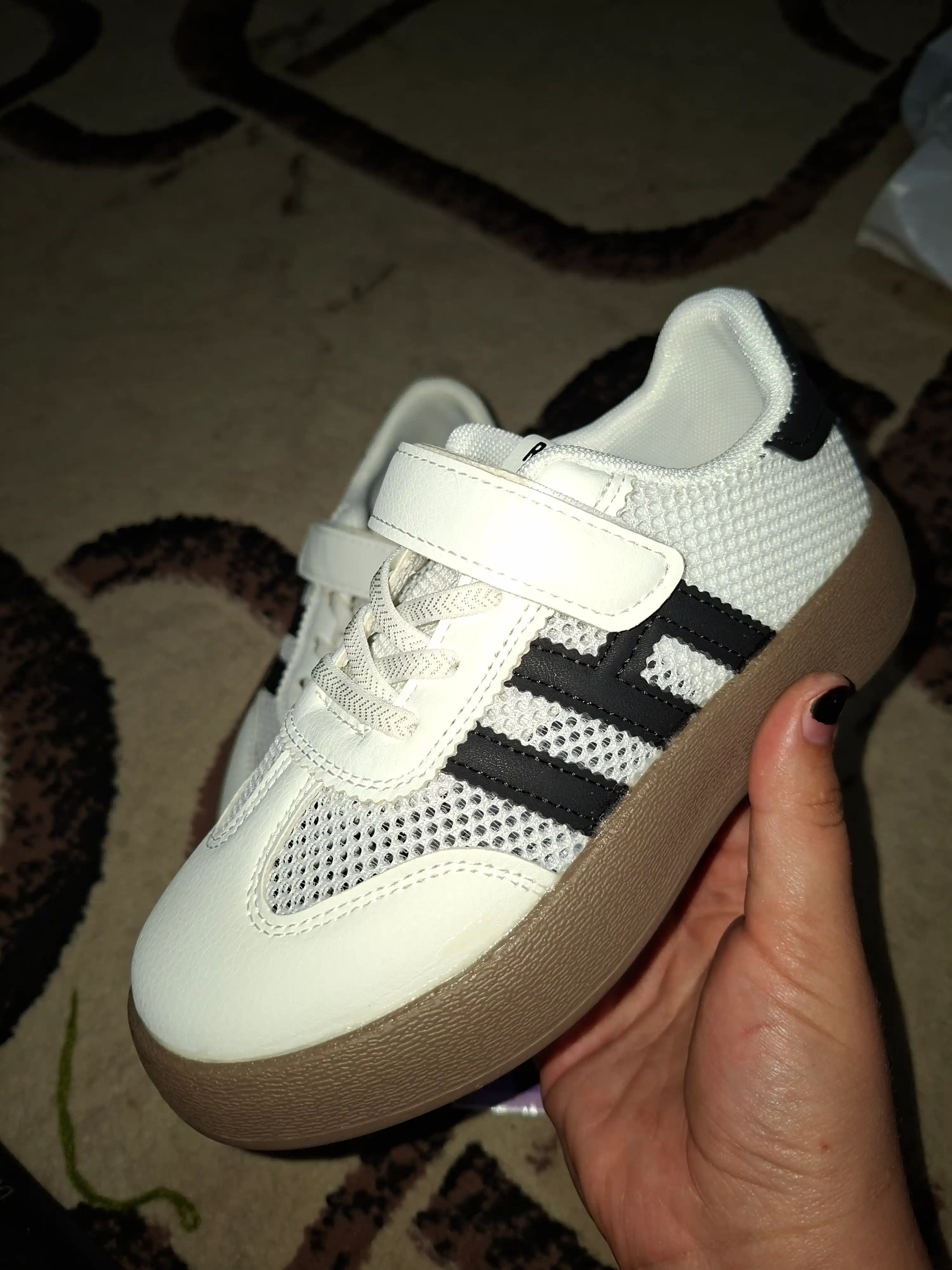 Удобные и стильные осенние сетчатые кроссовки для мальчиков и девочек
