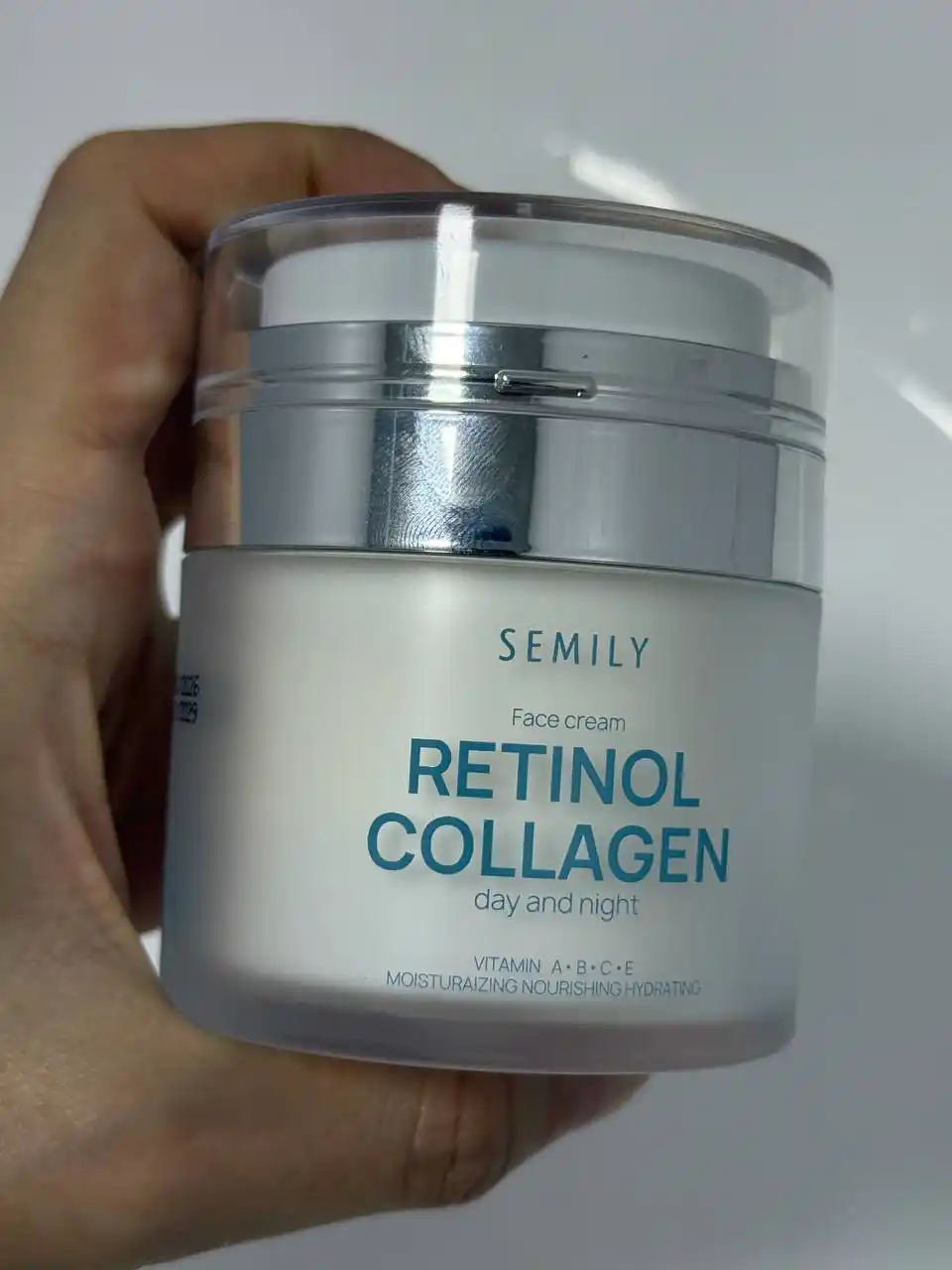 Dekolte sohasi uchun kollagen va retinolli, qarishga qarshi Semily yuz kremi, 50 ml