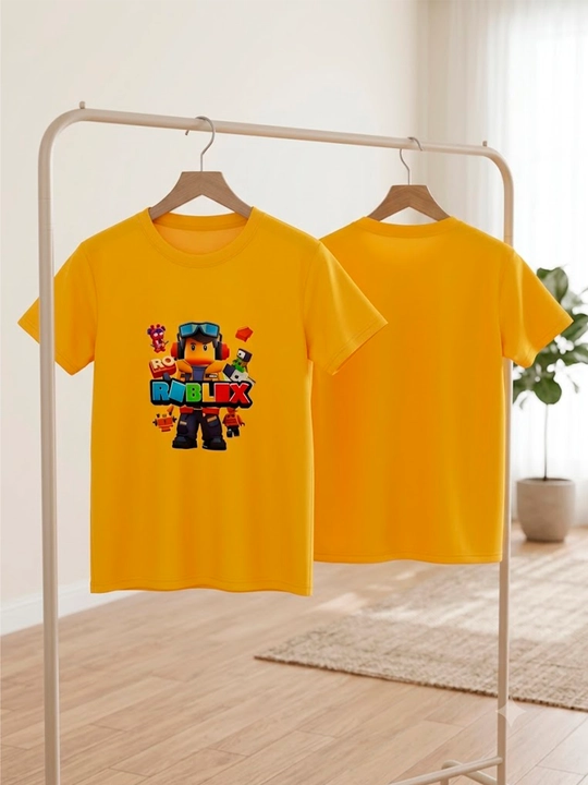 O‘g‘il va qiz bolalar uchun Roblox futbolka va shorti jamlanmasi