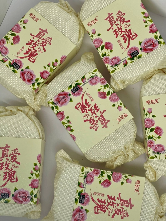 Qo‘l va tana uchun massaj xaltachasidagi tabiiy xushbo‘y sovun to‘plami, 248 g