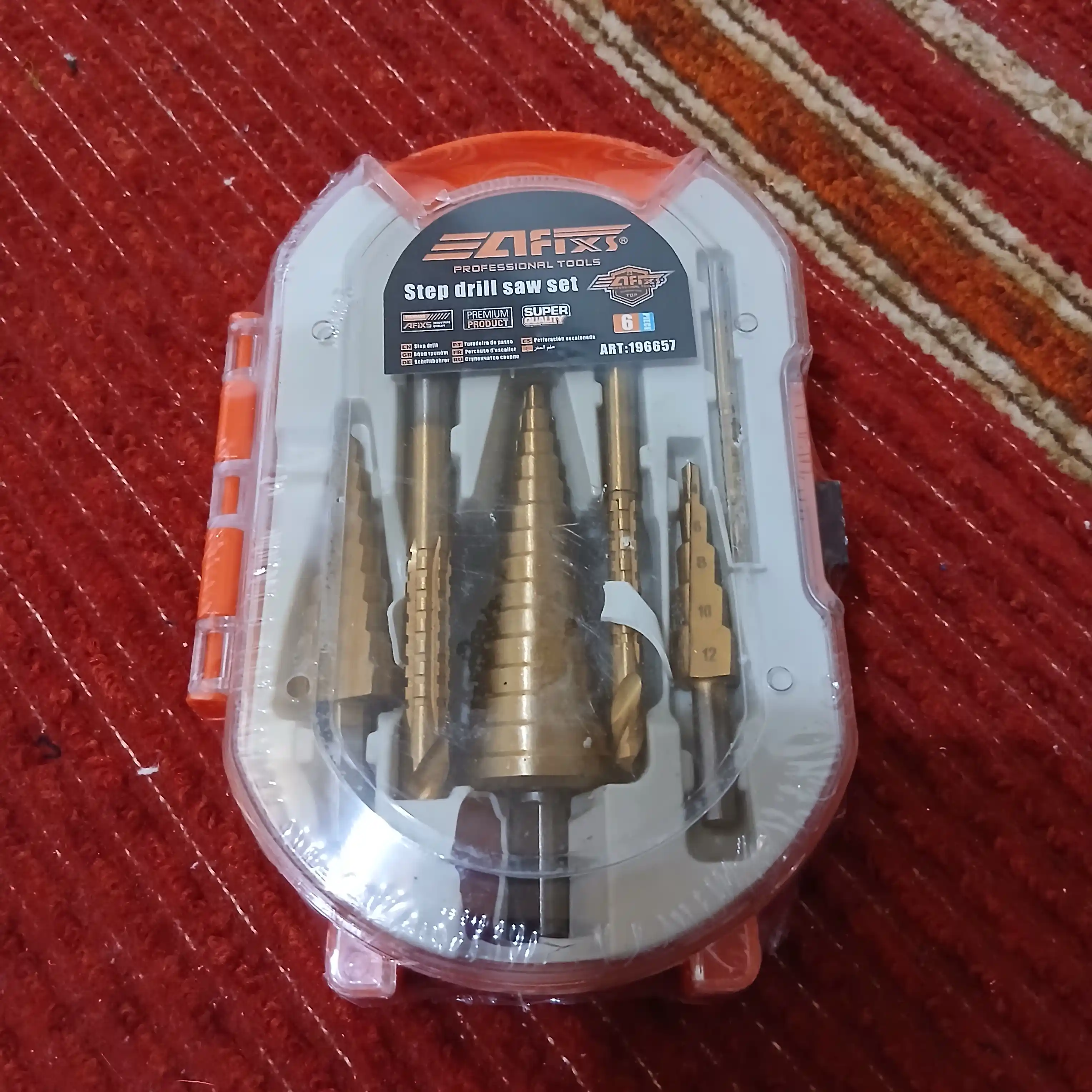 Metall parmalari to‘plami