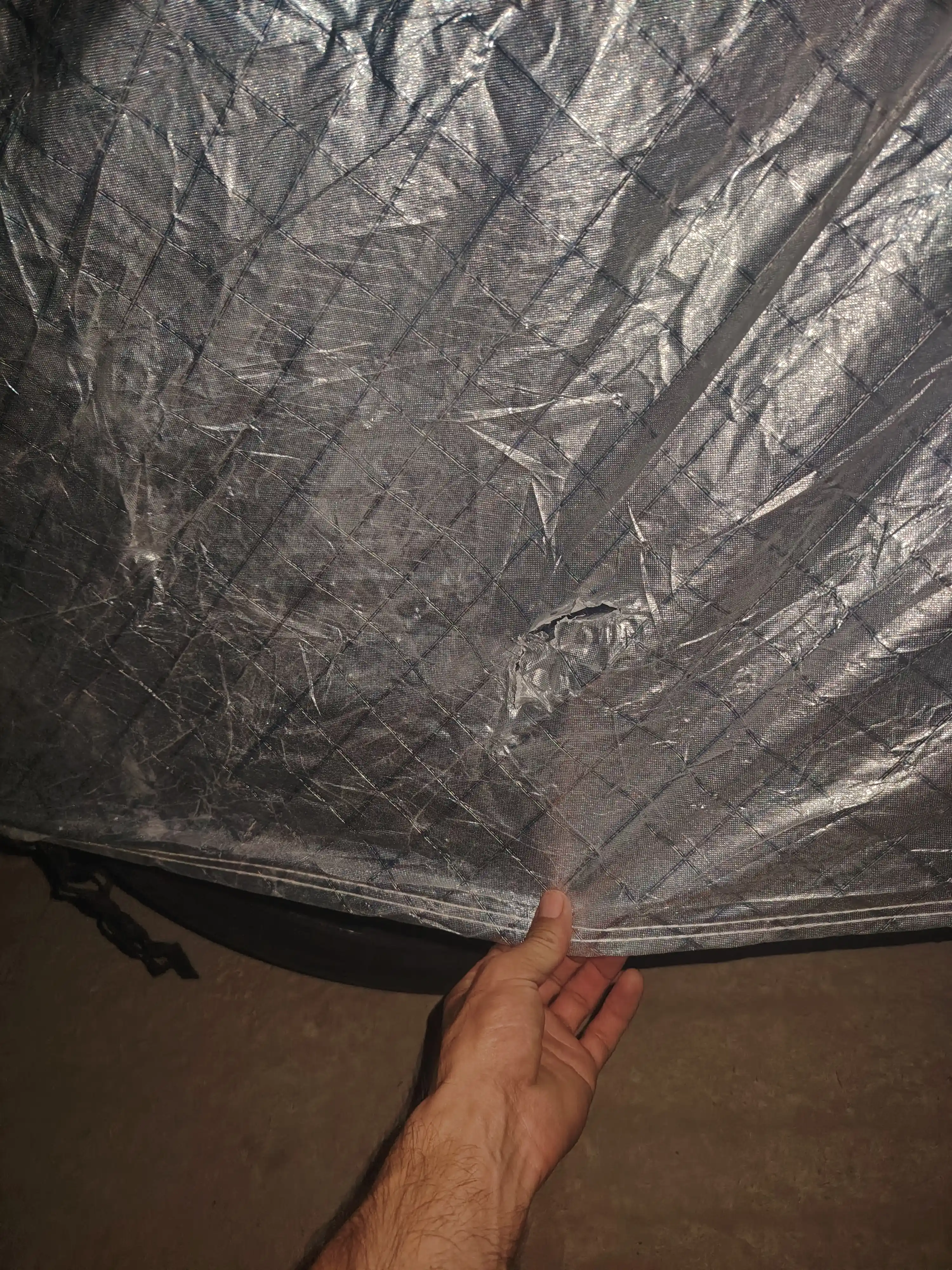 AVTOTENT universal barcha fasl uchun mos keladigan suv oʻtkazmaydigan himoya tent g‘ilofi