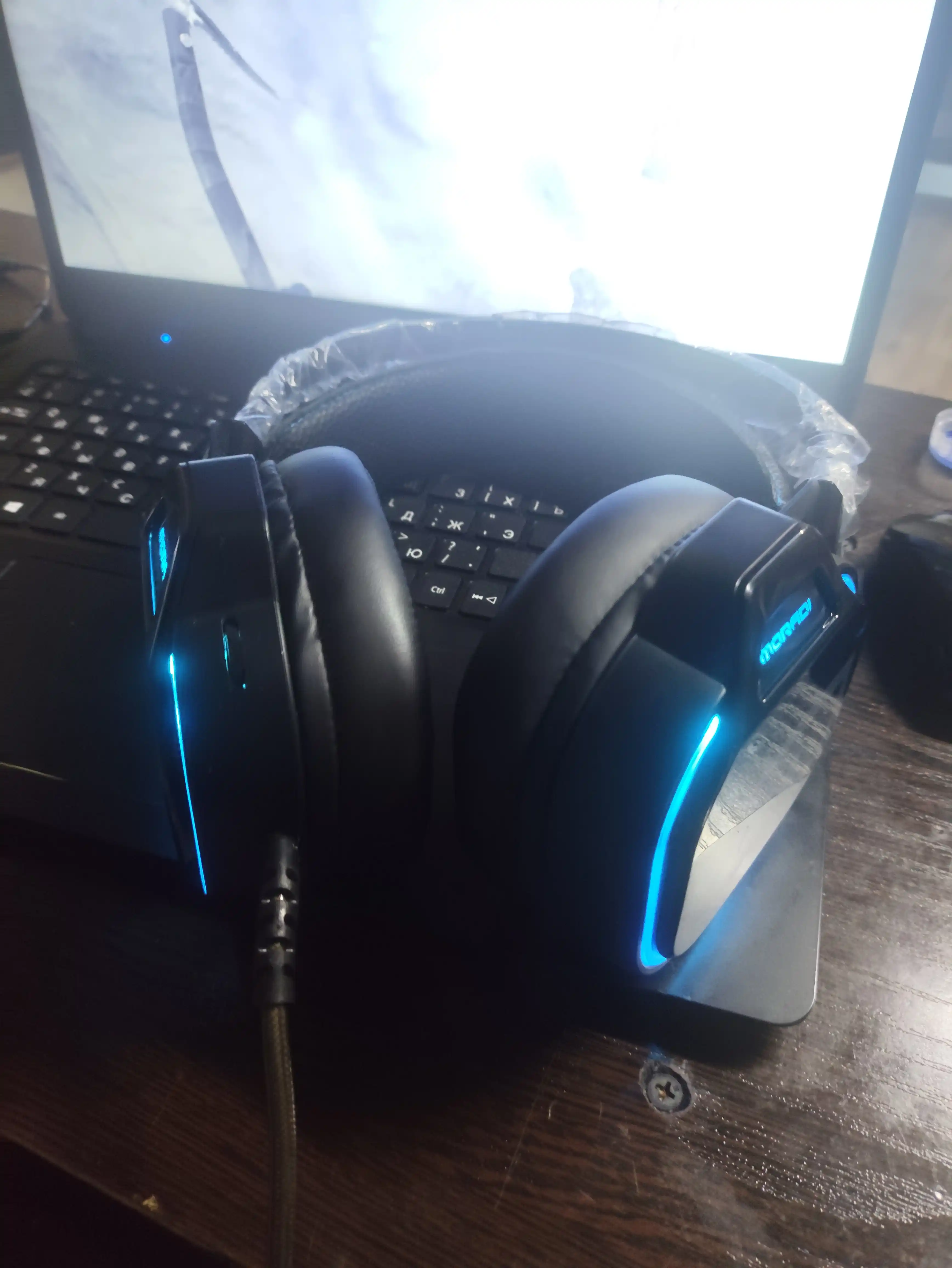 MORADI V10 USB7.1 o'yin uchun simli quloqchinlari kuk
