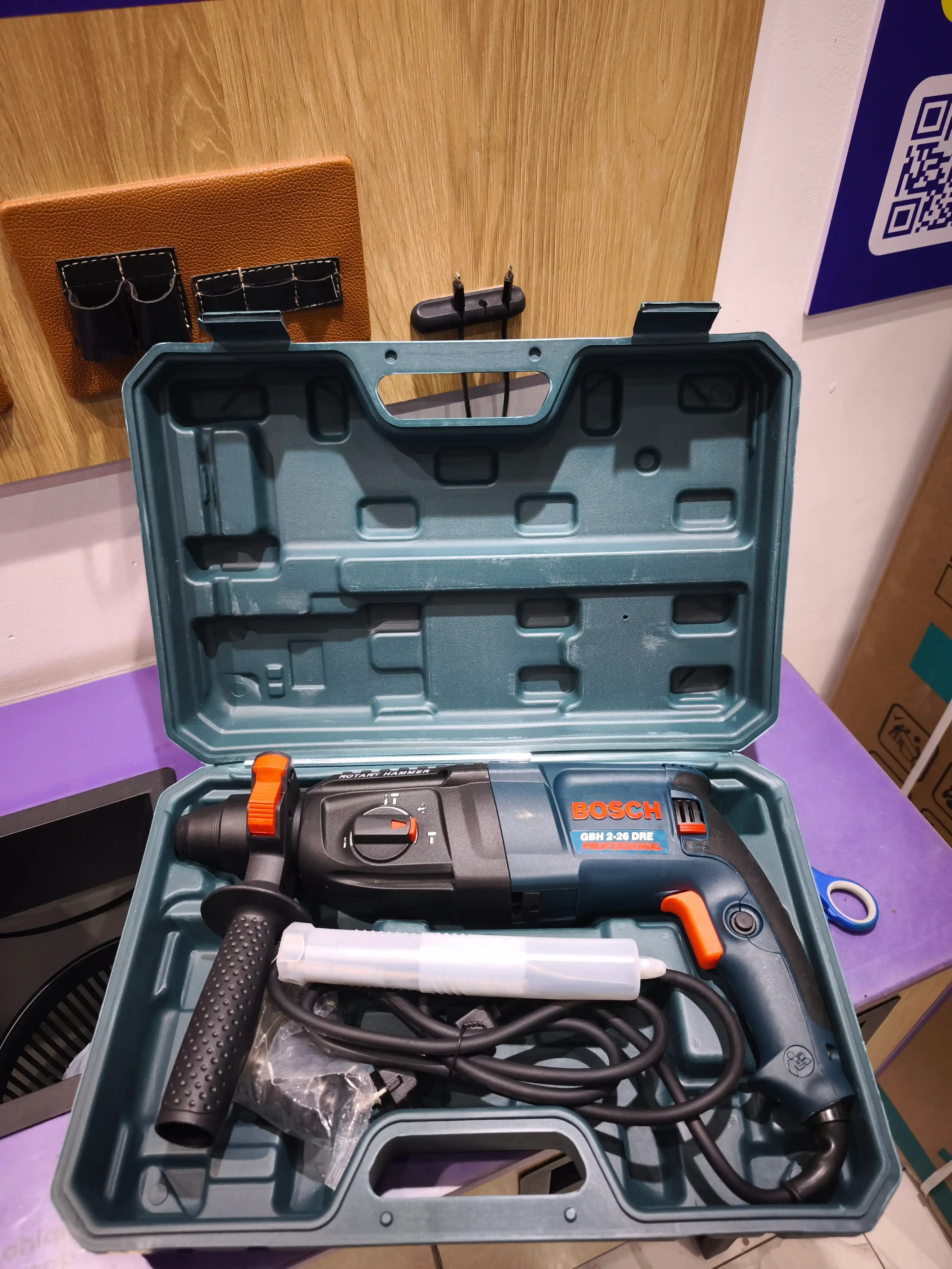 Perforator professionalni RH 2-26, 1300 wt