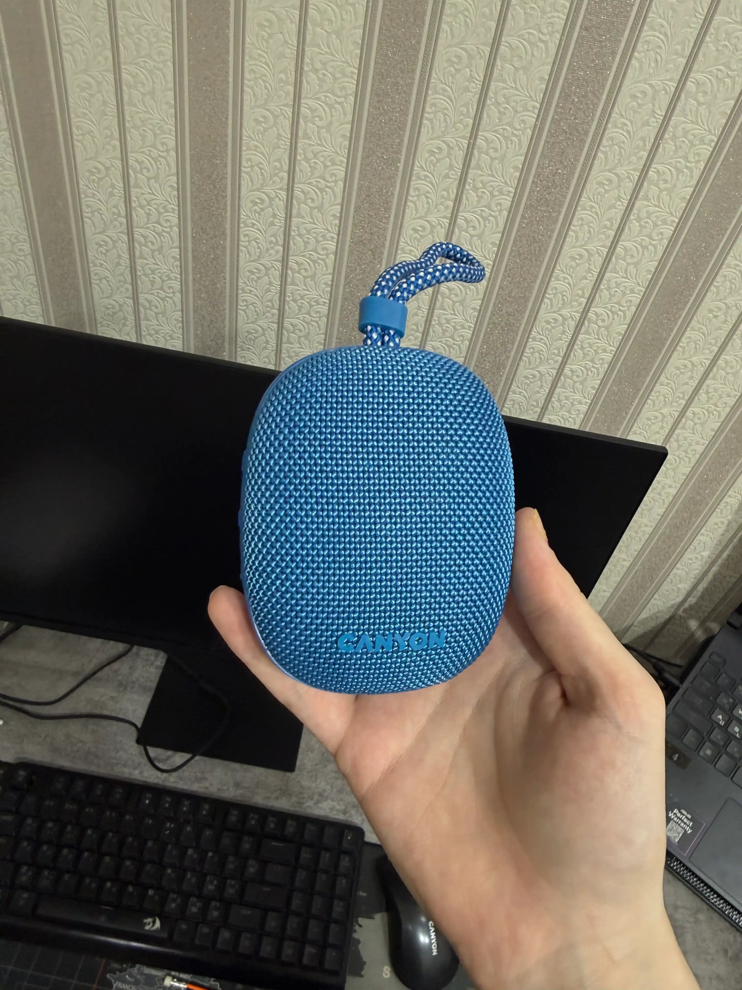 Portativ simsiz bluetooth kolonkasi Canyon OnMove 12, TWS va IPX7 suvdan himoyali