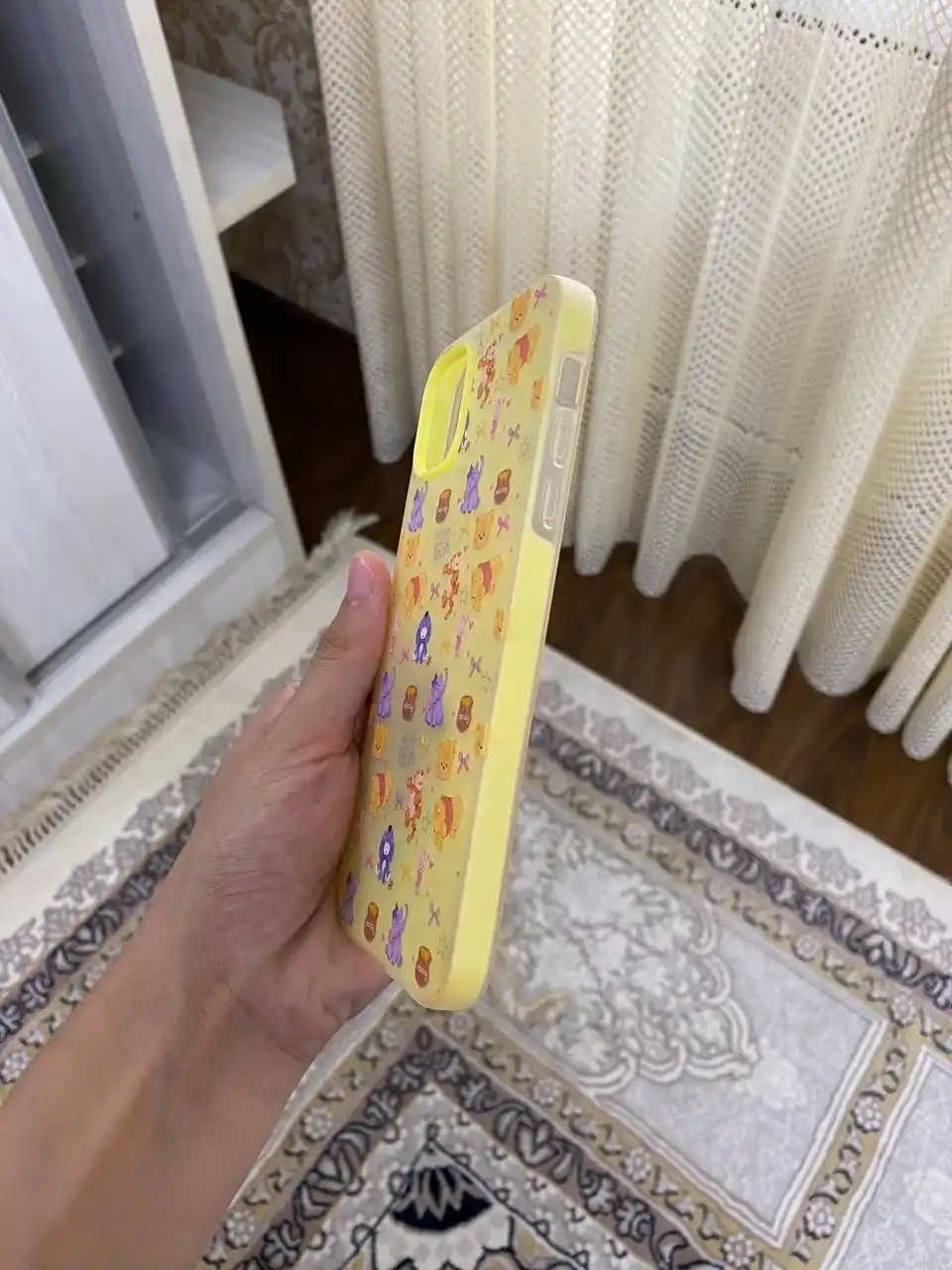 Iphone g'ilof 11, 11 PRO max, 12 PRO max. Yurakchali va multfilm naqshli silikon chexol